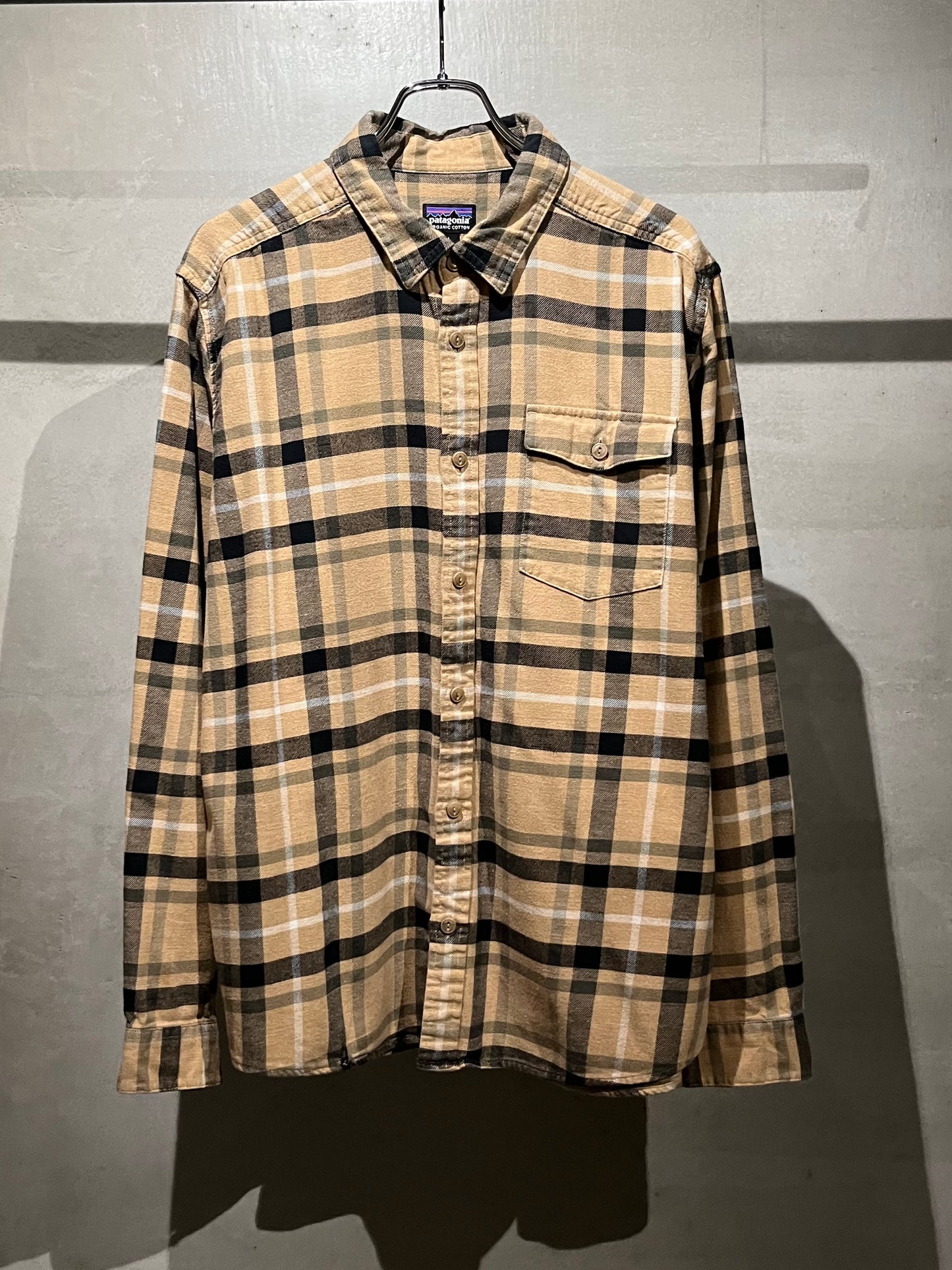 00's patagonia flannel shirt