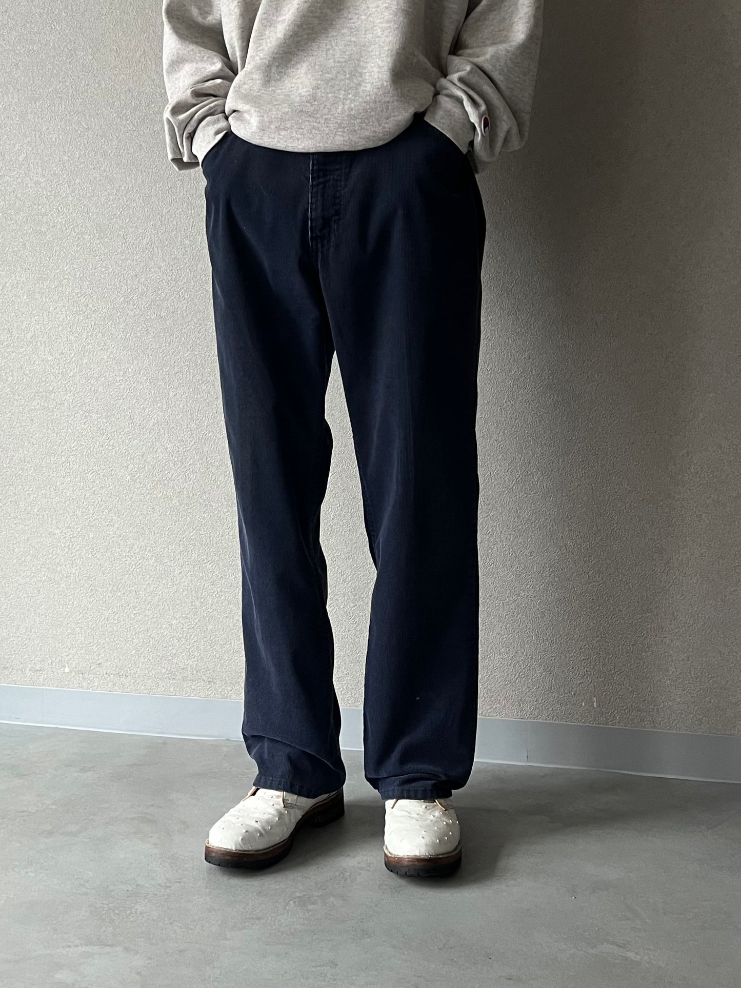 80's Levi's 519 corduroy pants