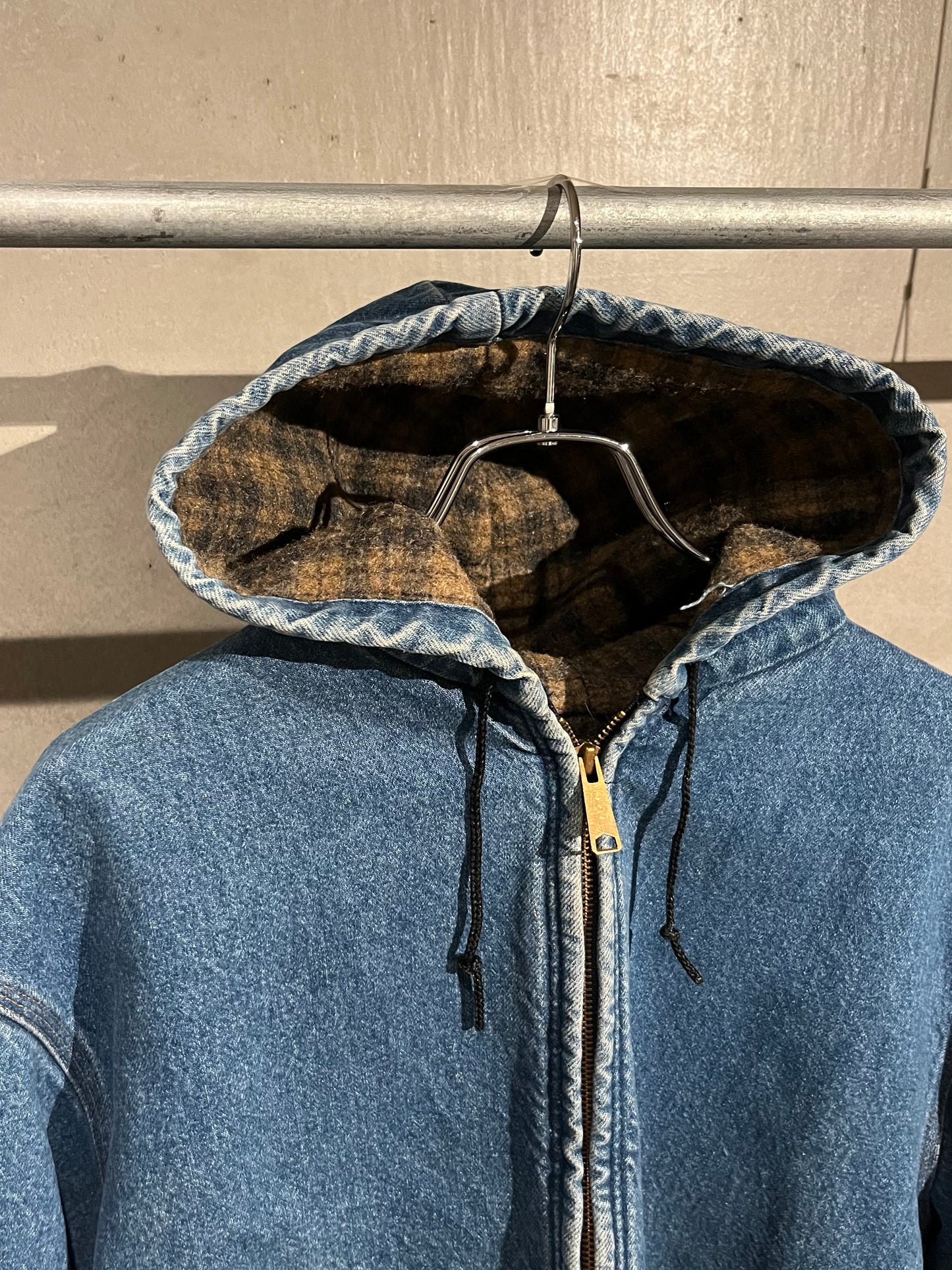 90's carhatt denim work jacket