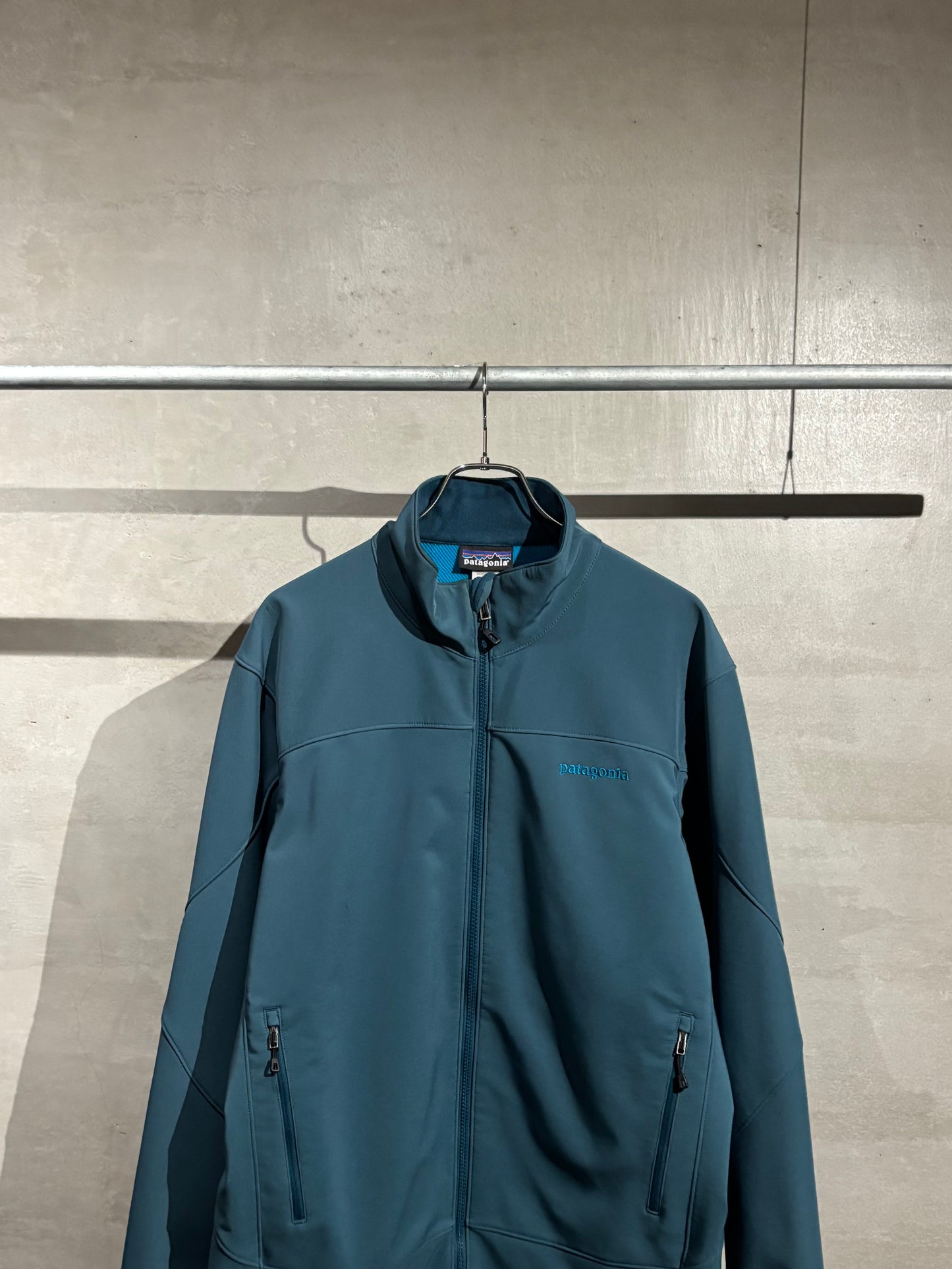 00's patagonia softshell jacket