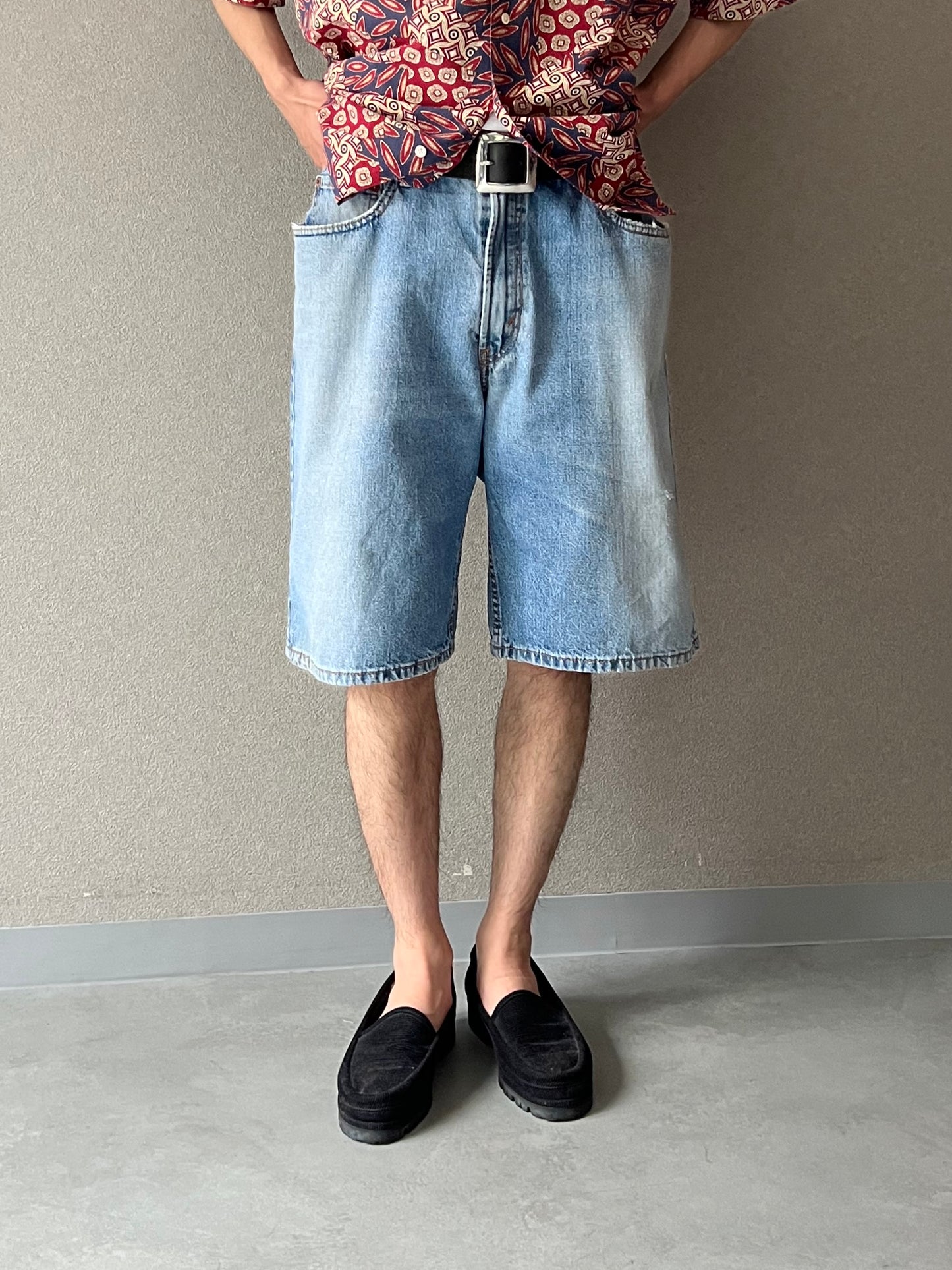 00's Levi's 569 denim shorts