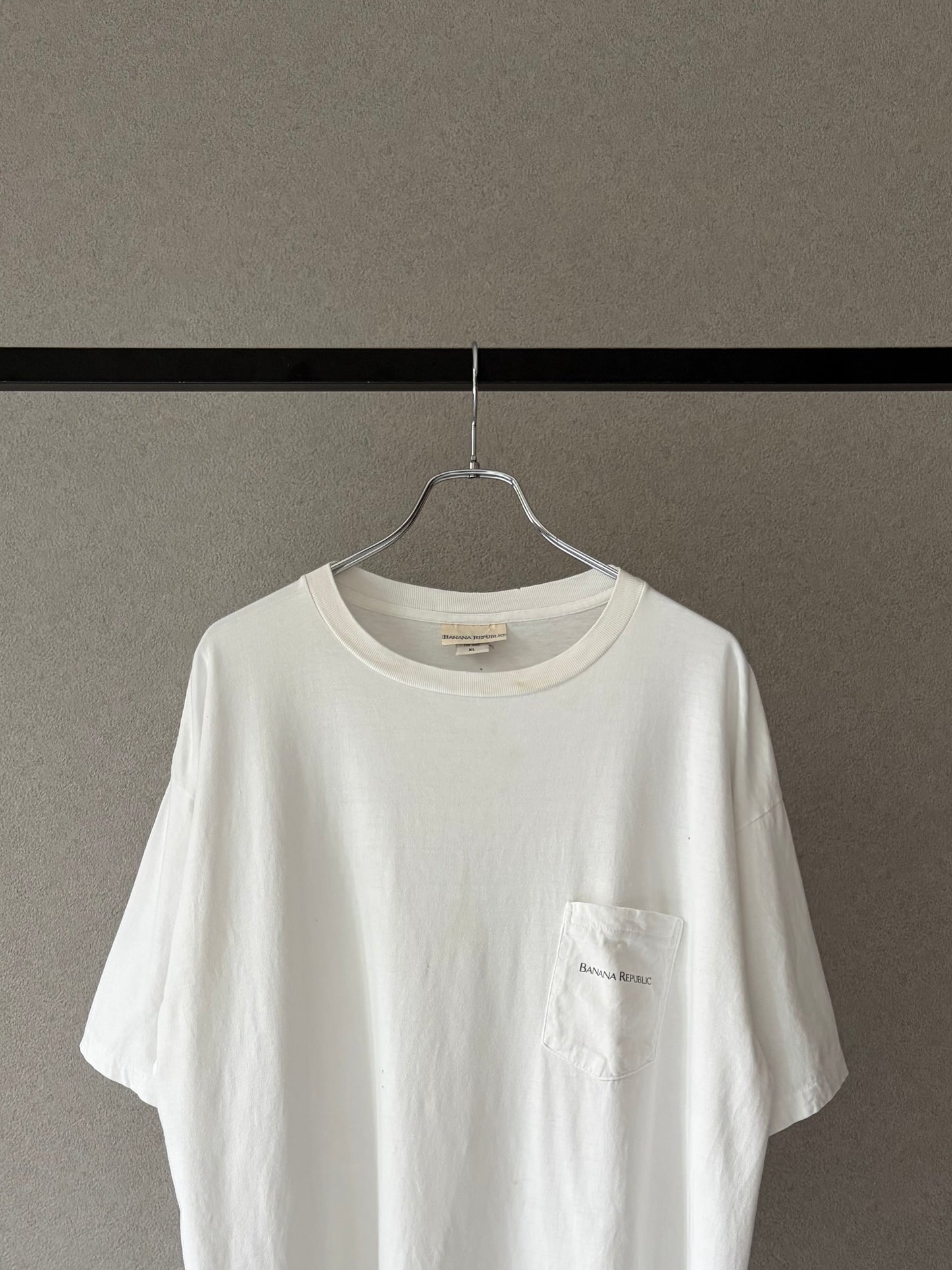 90's BANANA REPUBLIC printed t-shirt "Made in USA"