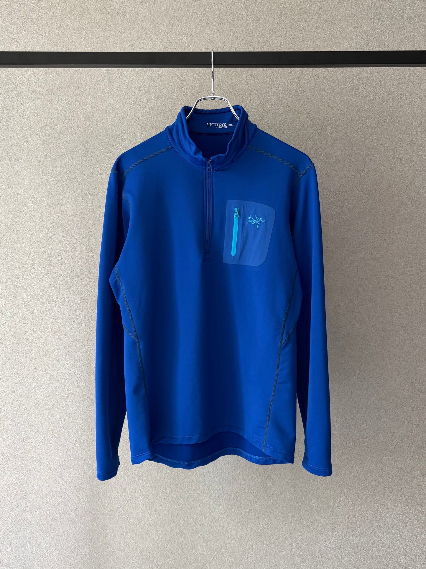 00's ARC'TERYX pullover shirt