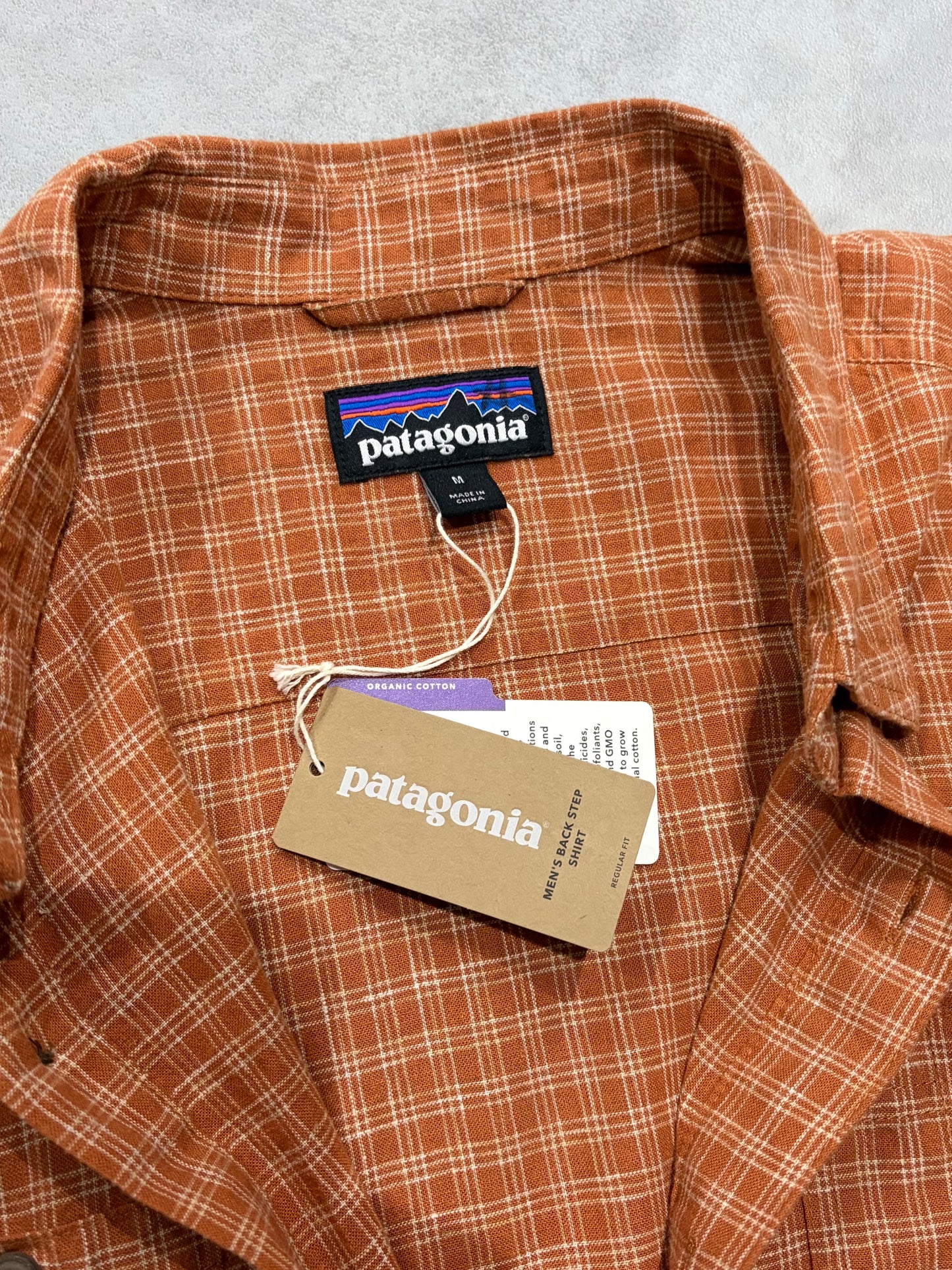 00's patagonia S/S shirt "DEAD STOCK"