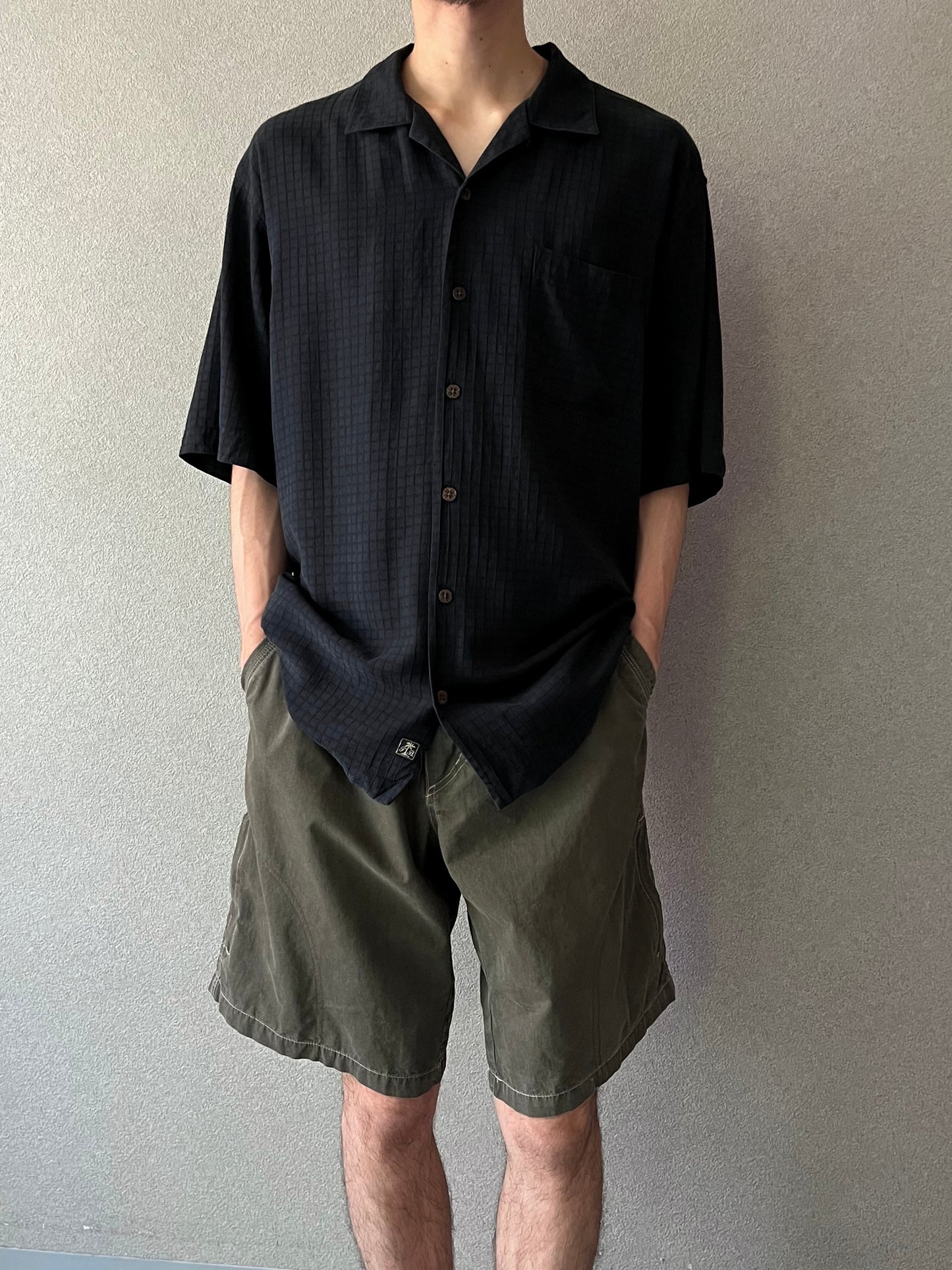 00's Tommy Bahama open collar silk shirt