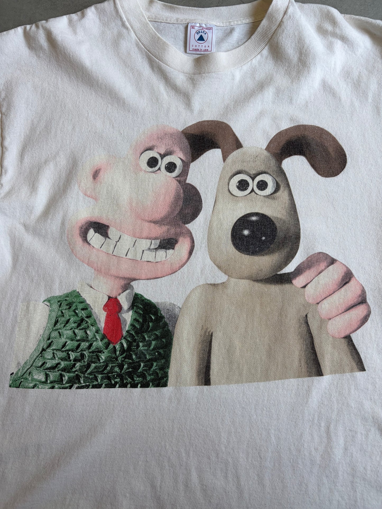 90's  Wallace & Gromit printed t-shirt “Made in USA”