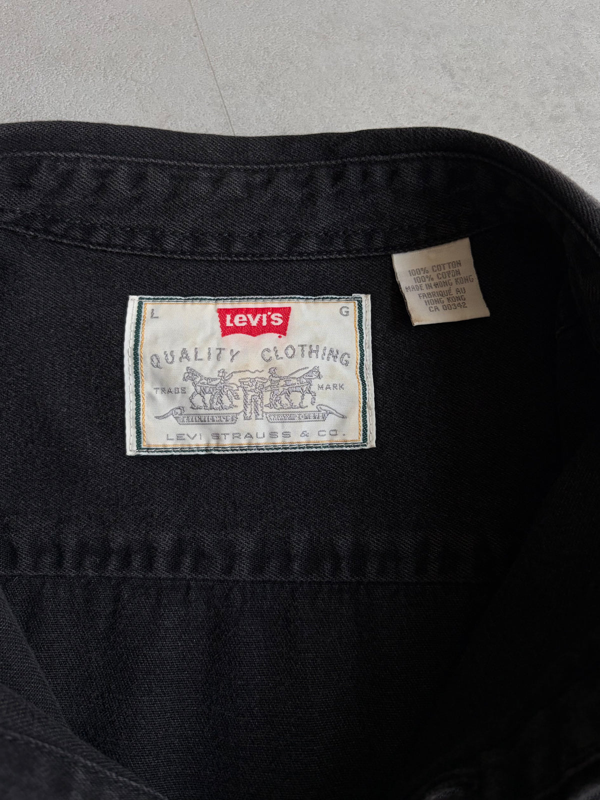 90's Levi's denim shirt