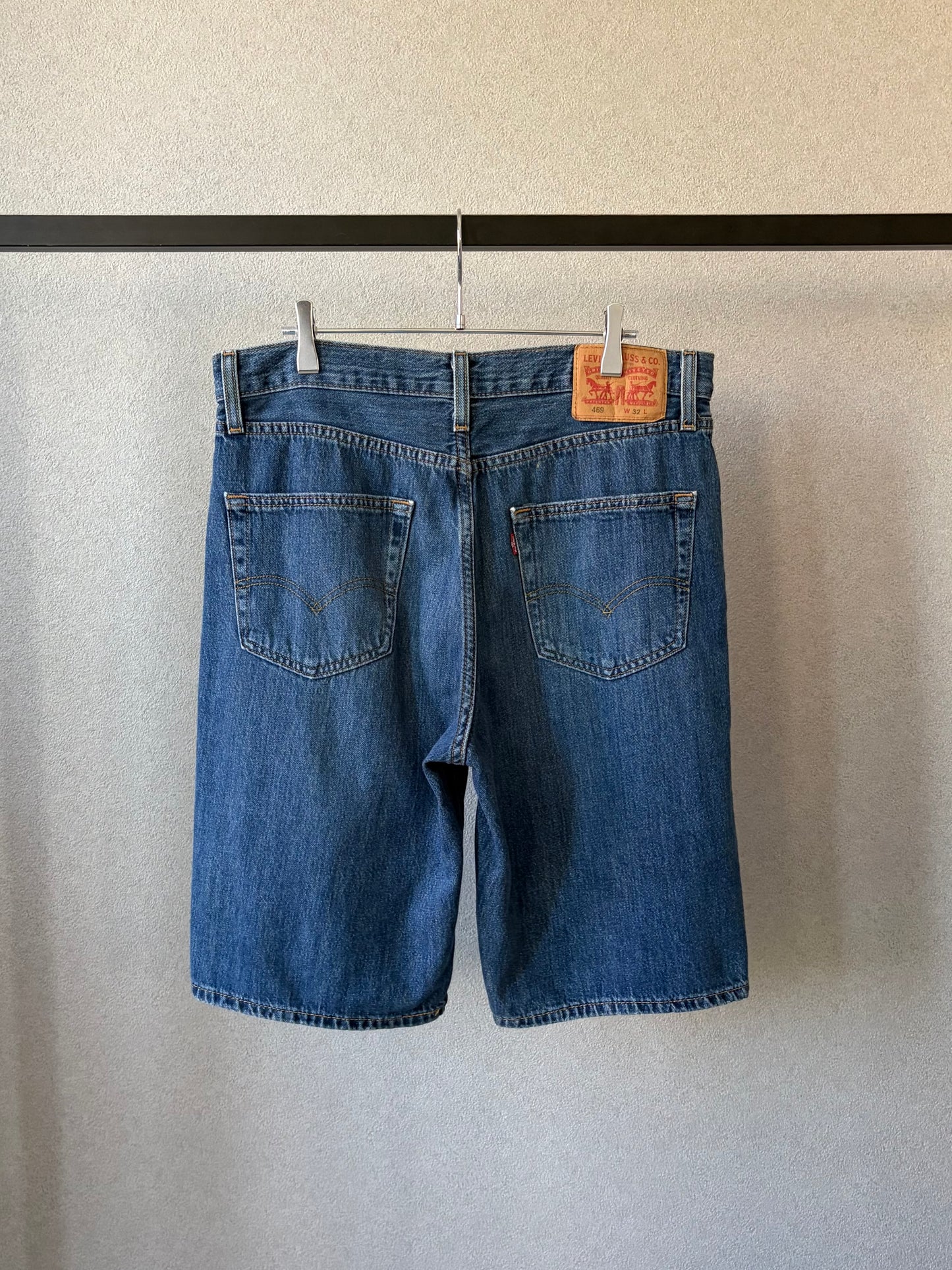 00's Levi's 469 denim shorts