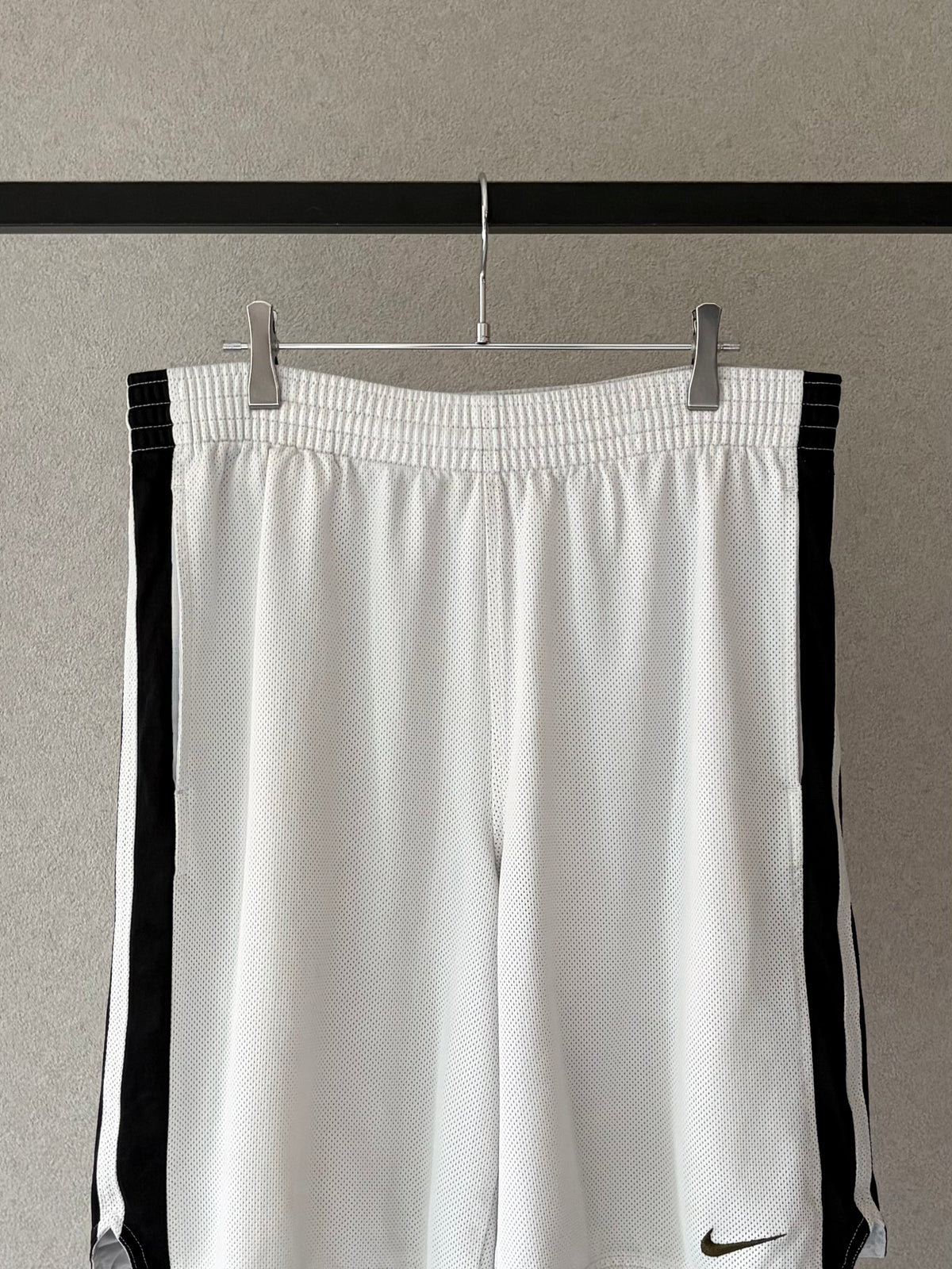 00's NIKE basketball shorts
