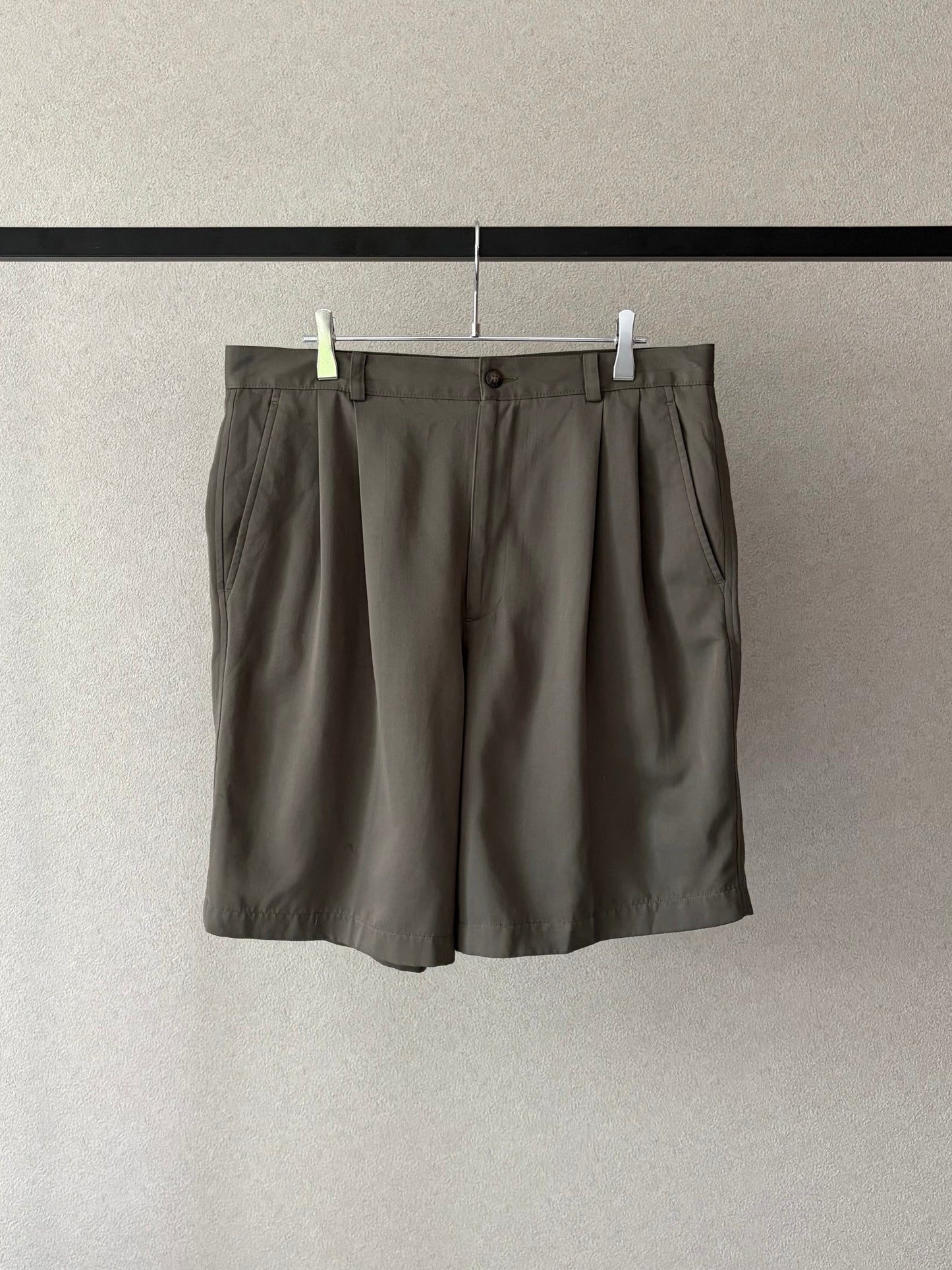 00's claiborne slacks shorts