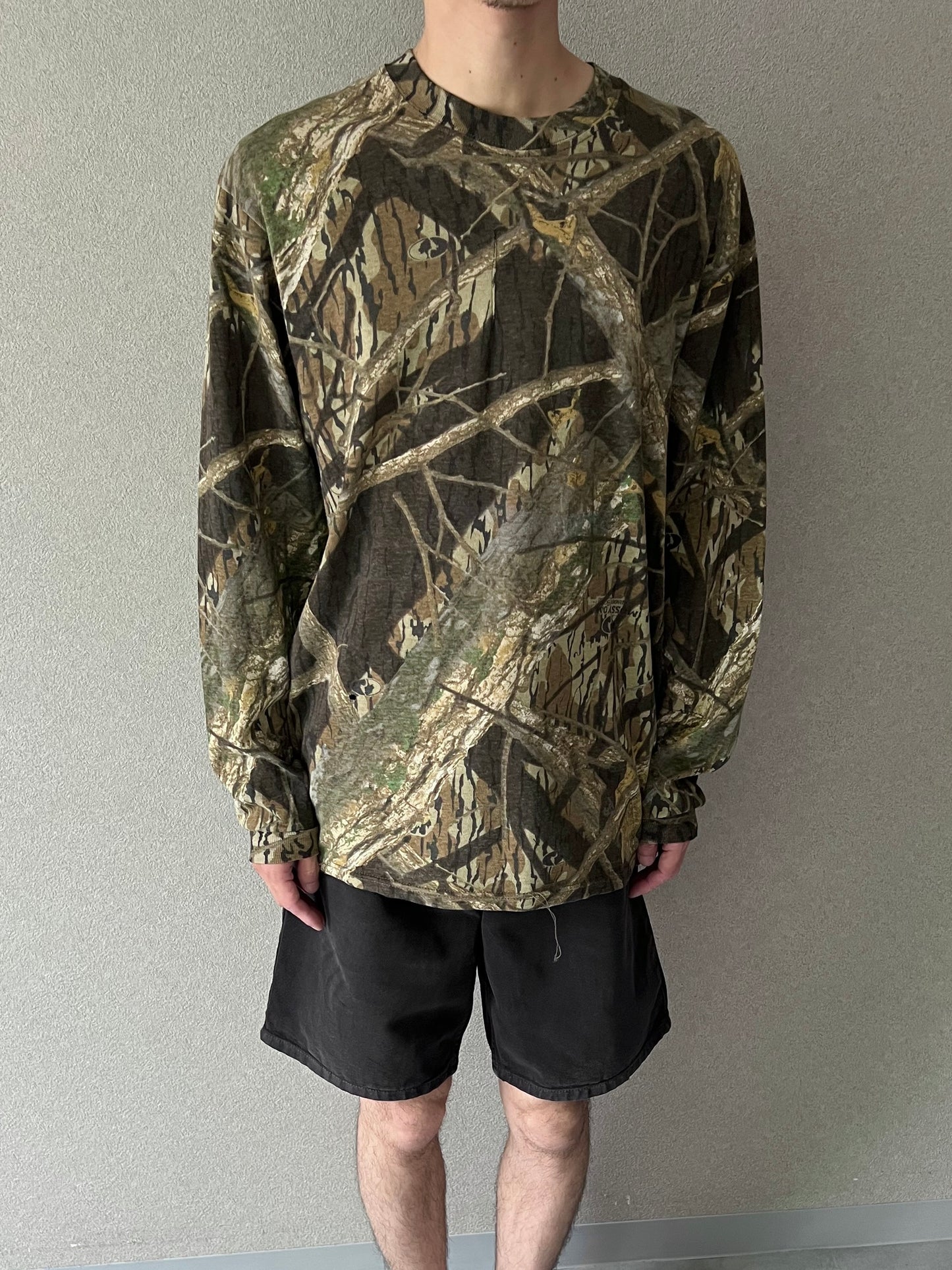 00's UNKNOWN realtree patterned L/S t-shirt "DEAD STOCK"