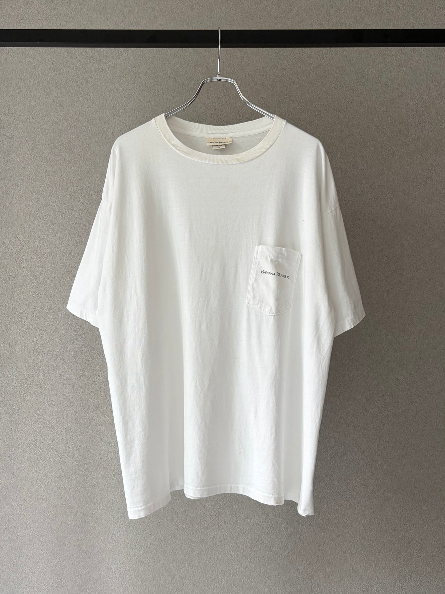 90's BANANA REPUBLIC printed t-shirt "Made in USA"