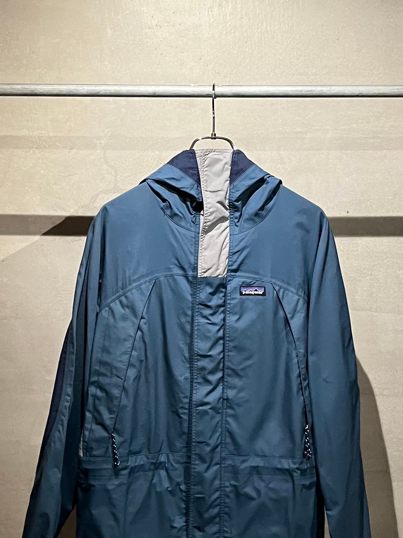 00's patagonia nylon jacket