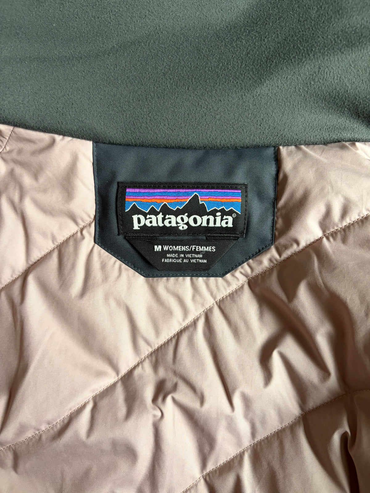 00's patagonia insulation nylon jacket