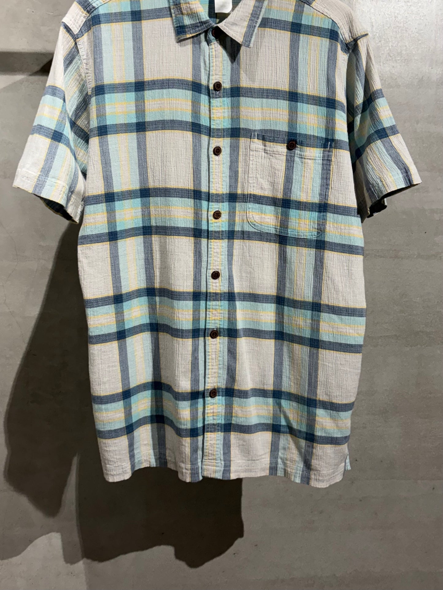 00's patagonia S/S shirt