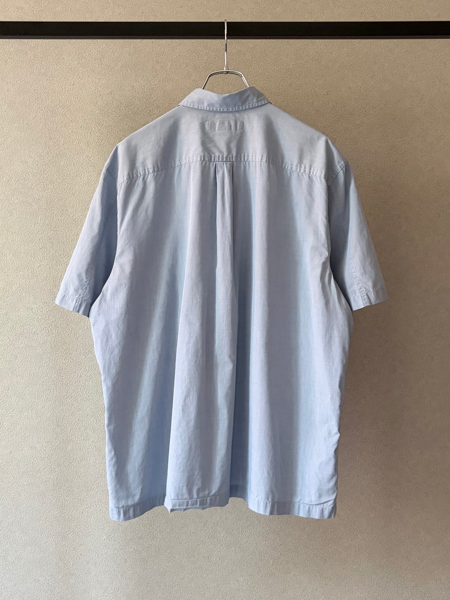 00's BANANA REPUBLIC S/S shirt