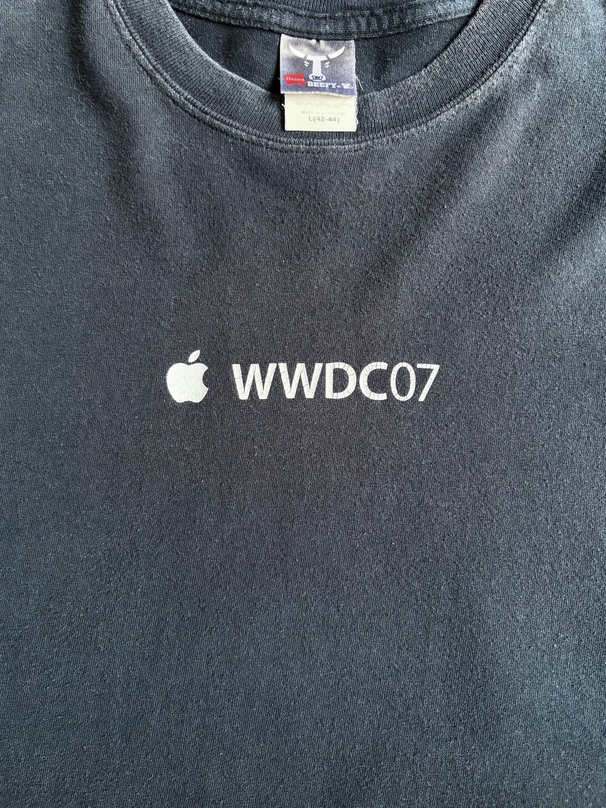 00's Apple printed t-shirt