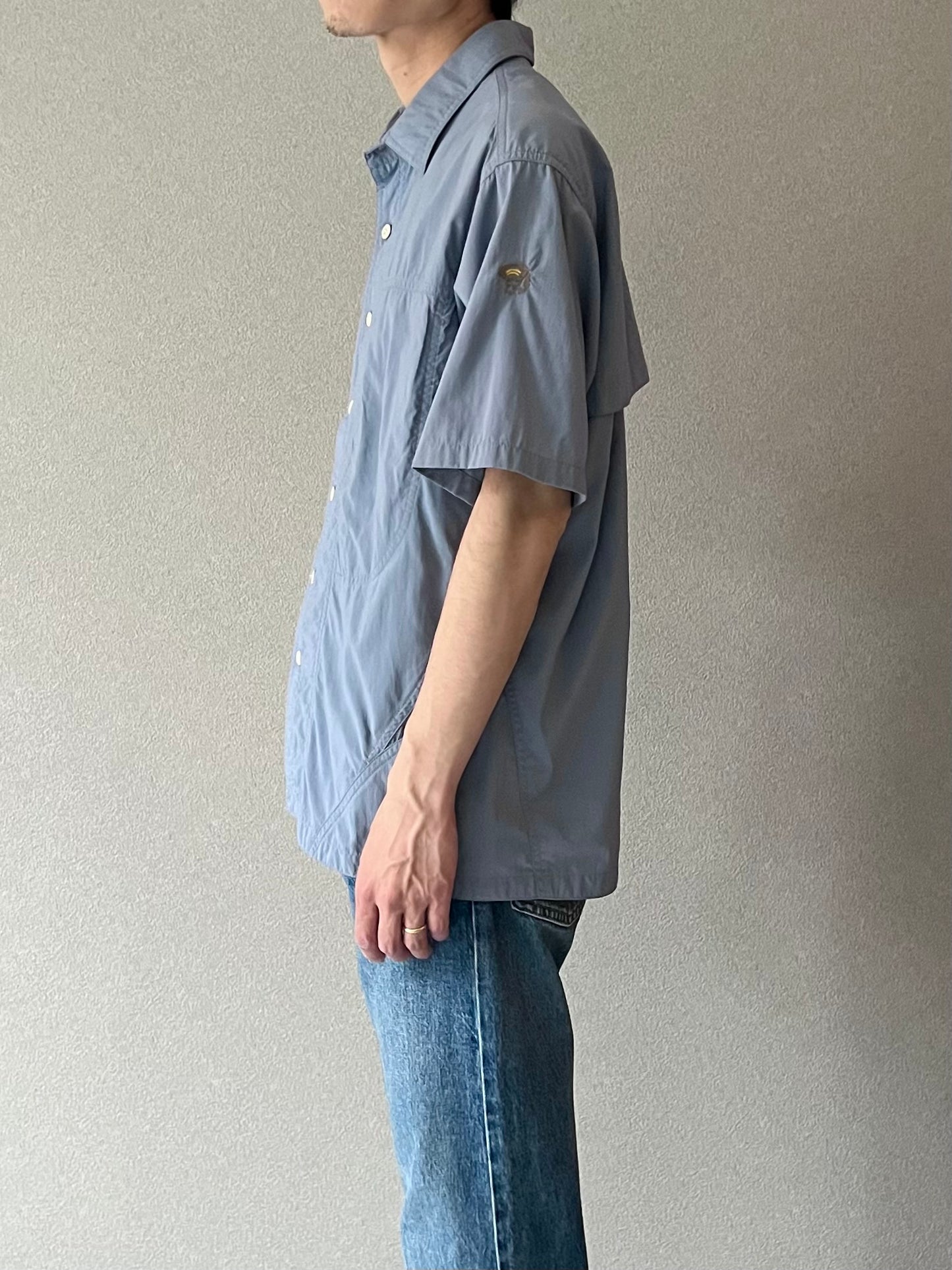 00's MOUNTAIN HARDWARE S/S nylon shirt
