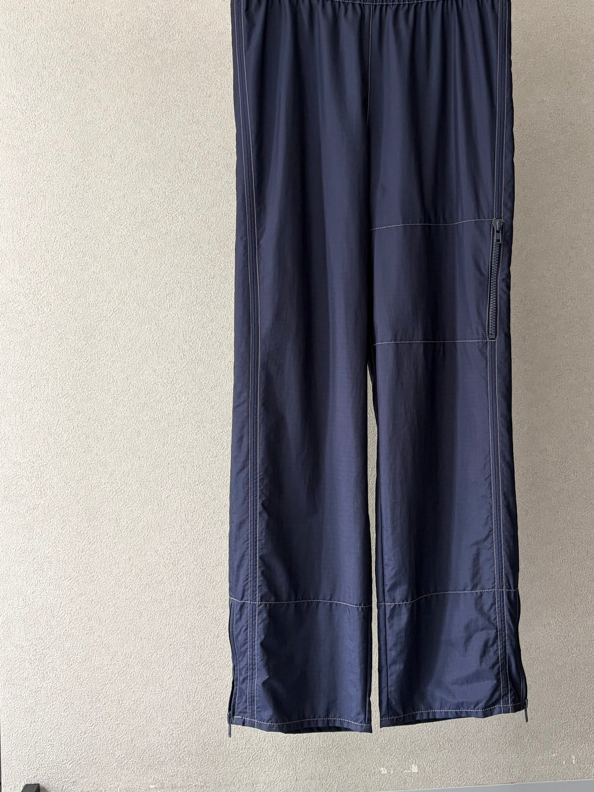 00's DKNY nylon pants “DEAD STOCK”