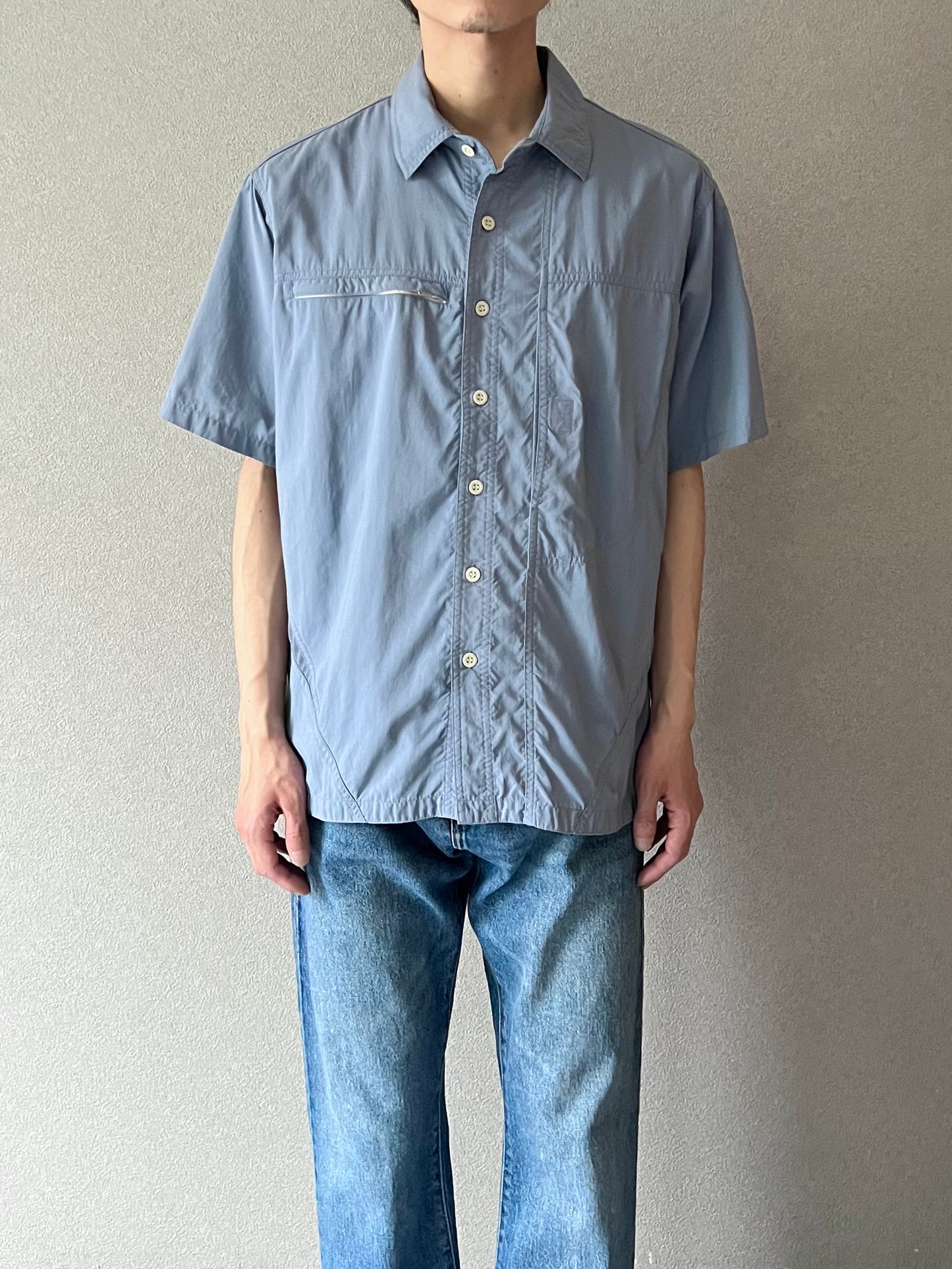 00's MOUNTAIN HARDWARE S/S nylon shirt