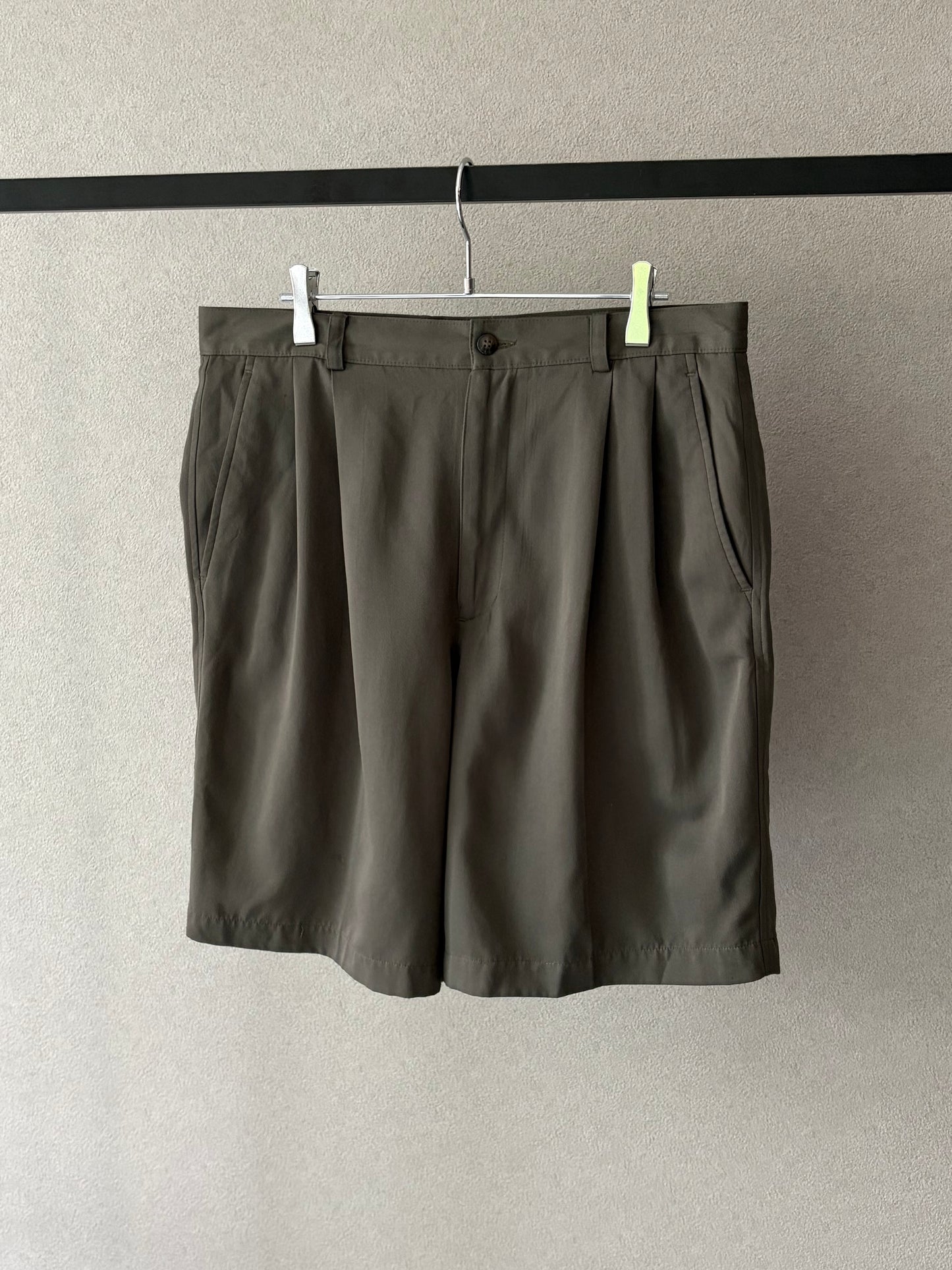 00's claiborne slacks shorts