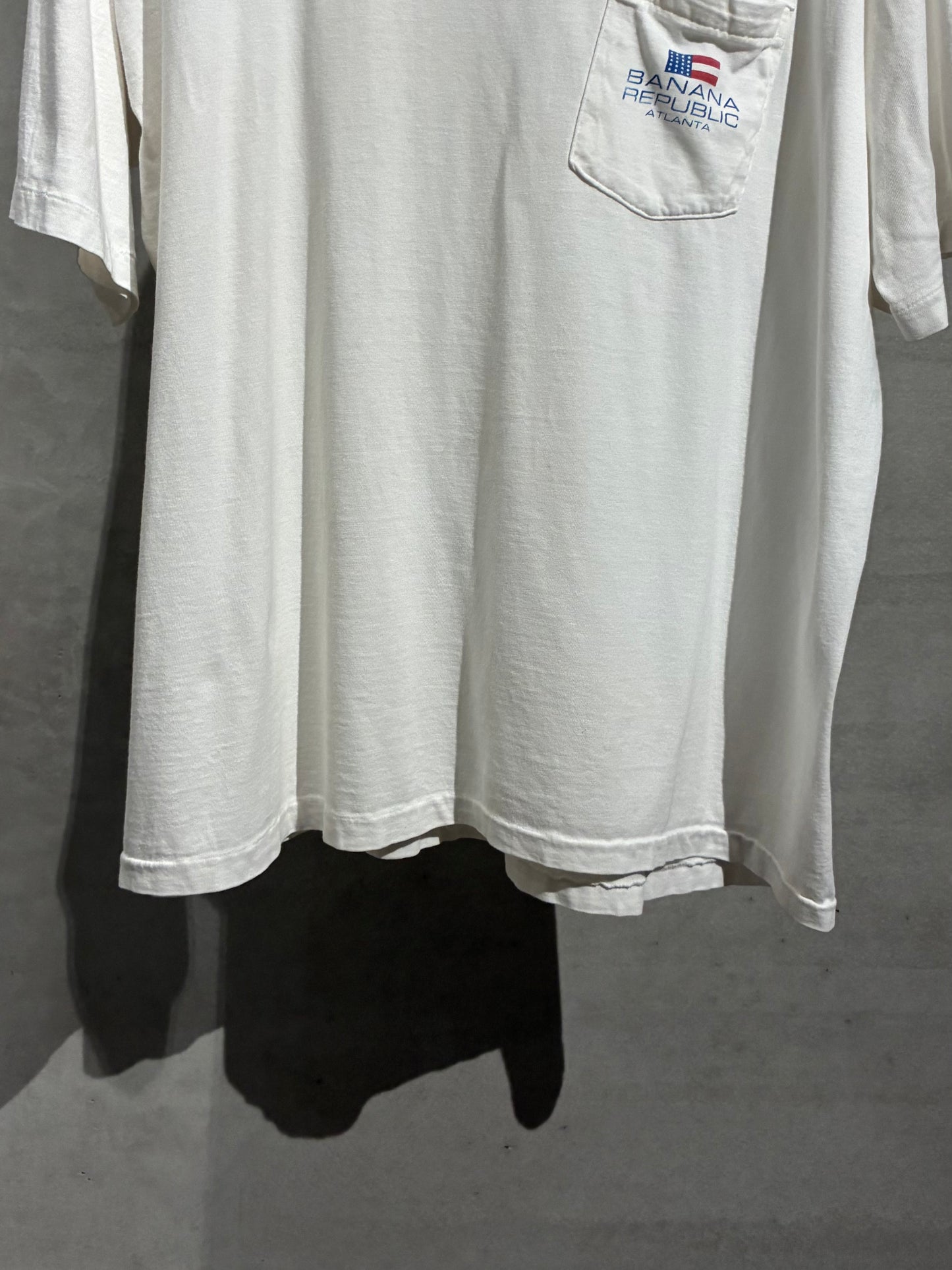 90's BANANA REPUBLIC printed t-shirt "Made in USA"