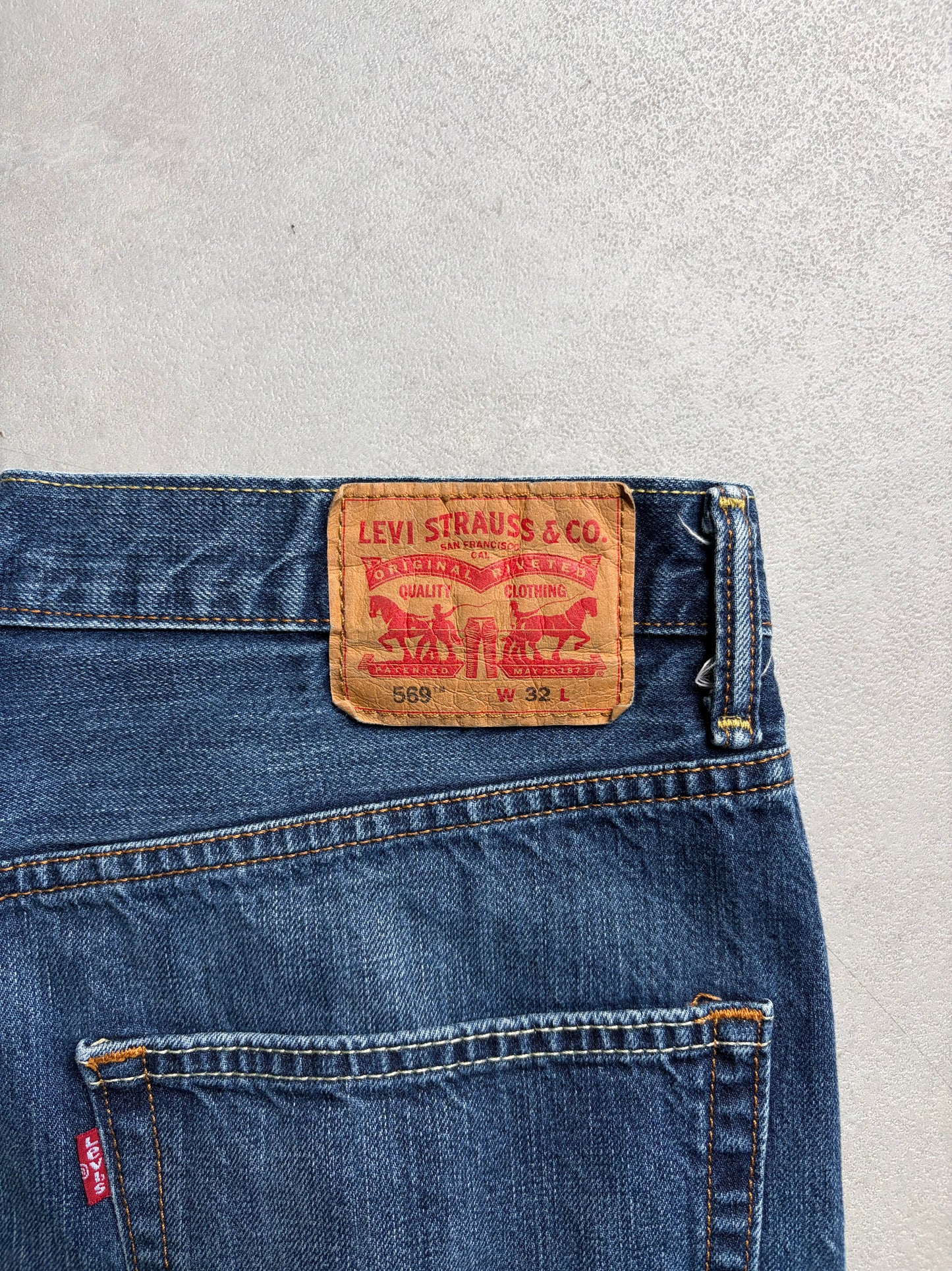 00's Levi's 569 denim shorts