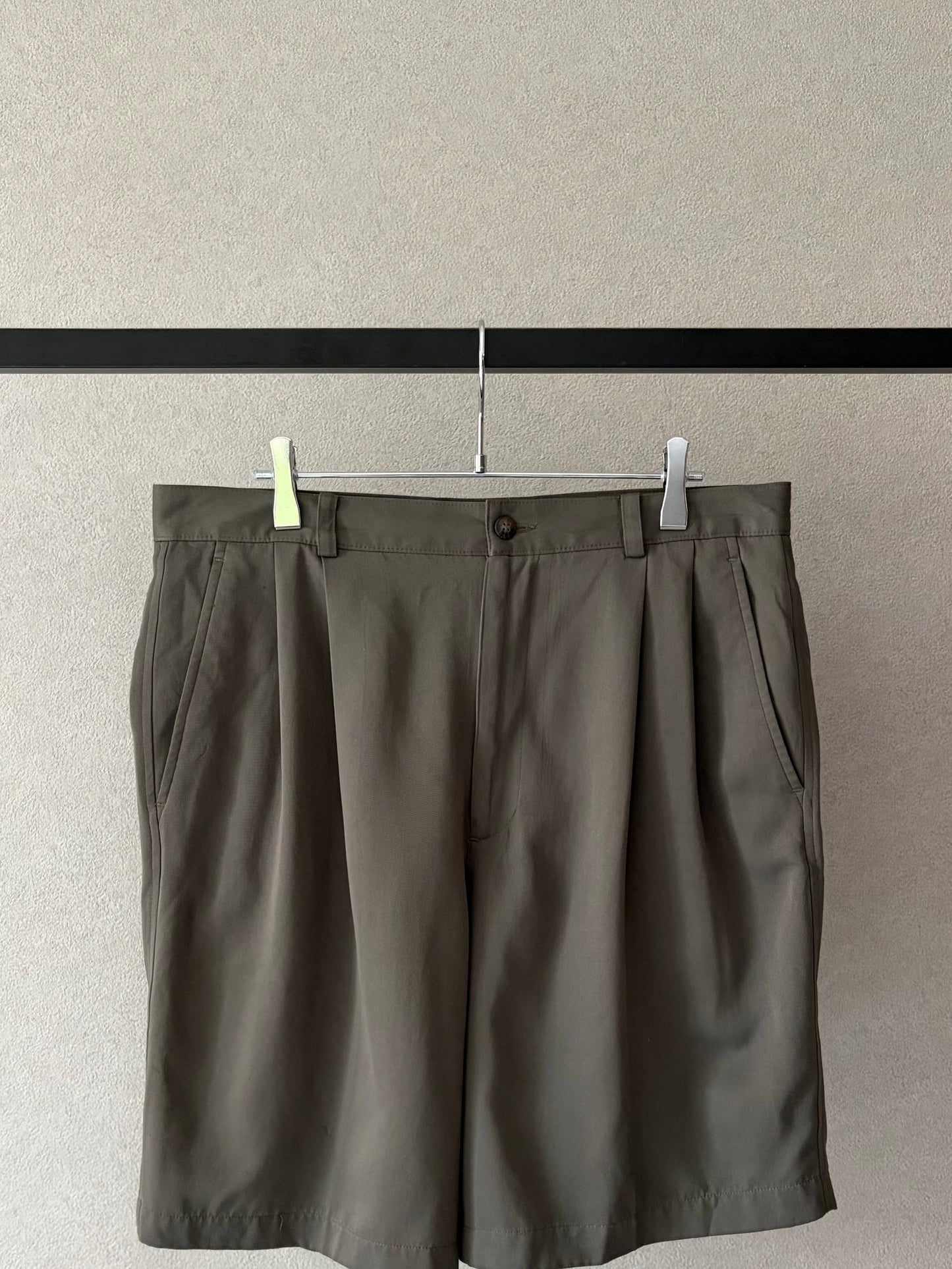 00's claiborne slacks shorts
