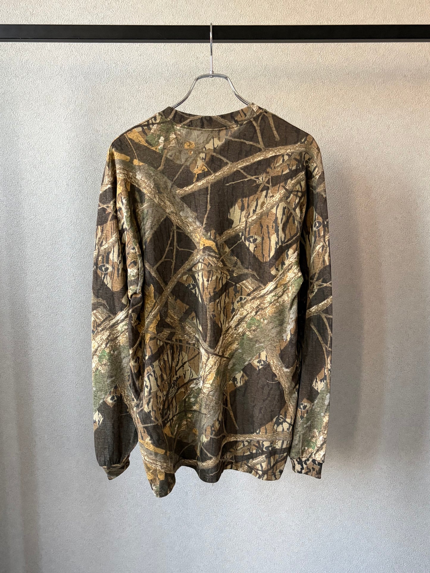 00's UNKNOWN realtree patterned L/S t-shirt "DEAD STOCK"