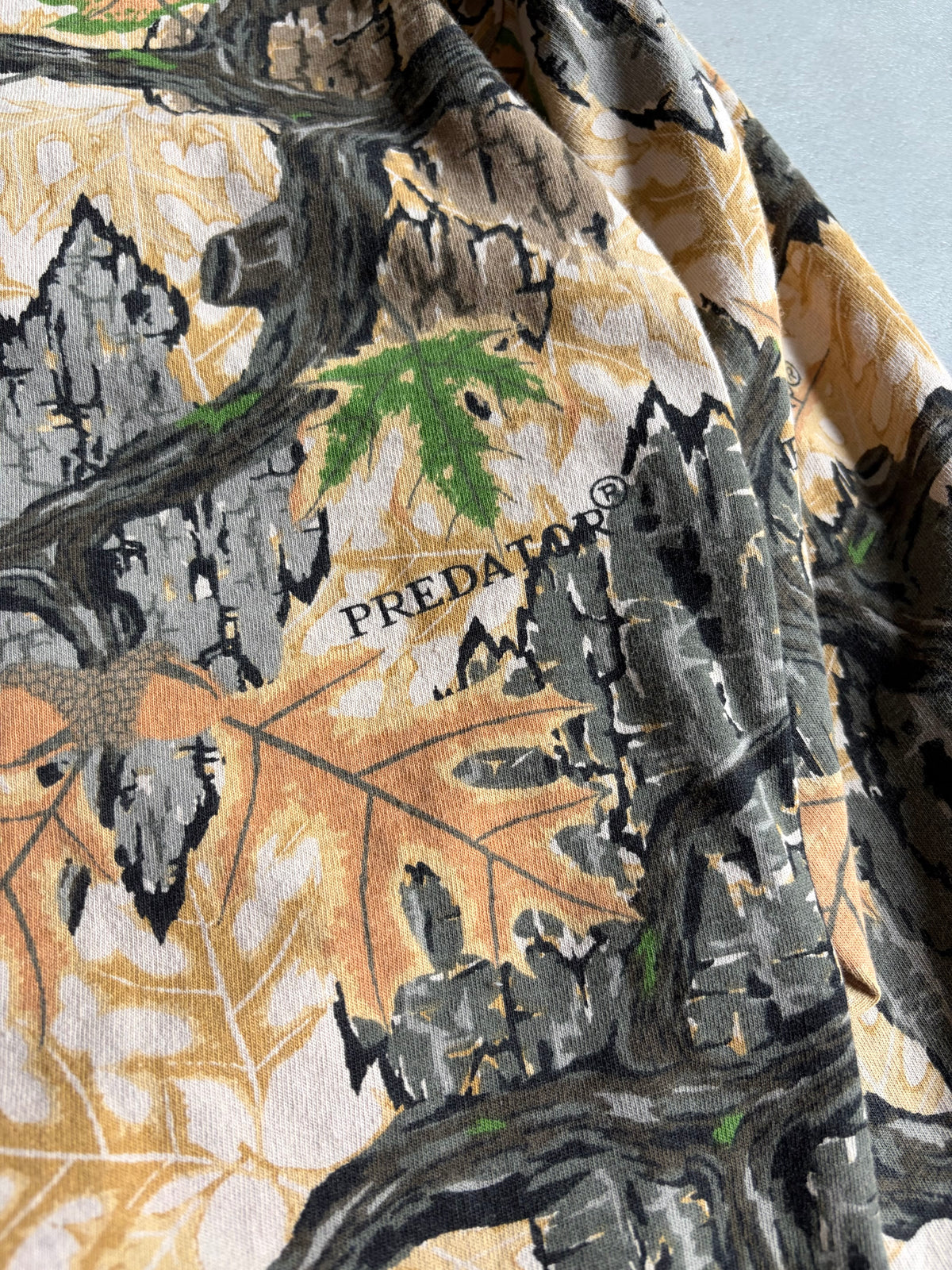 90's PREDATOR CAMOUFLAGE L/S t-shirt “Made in USA”