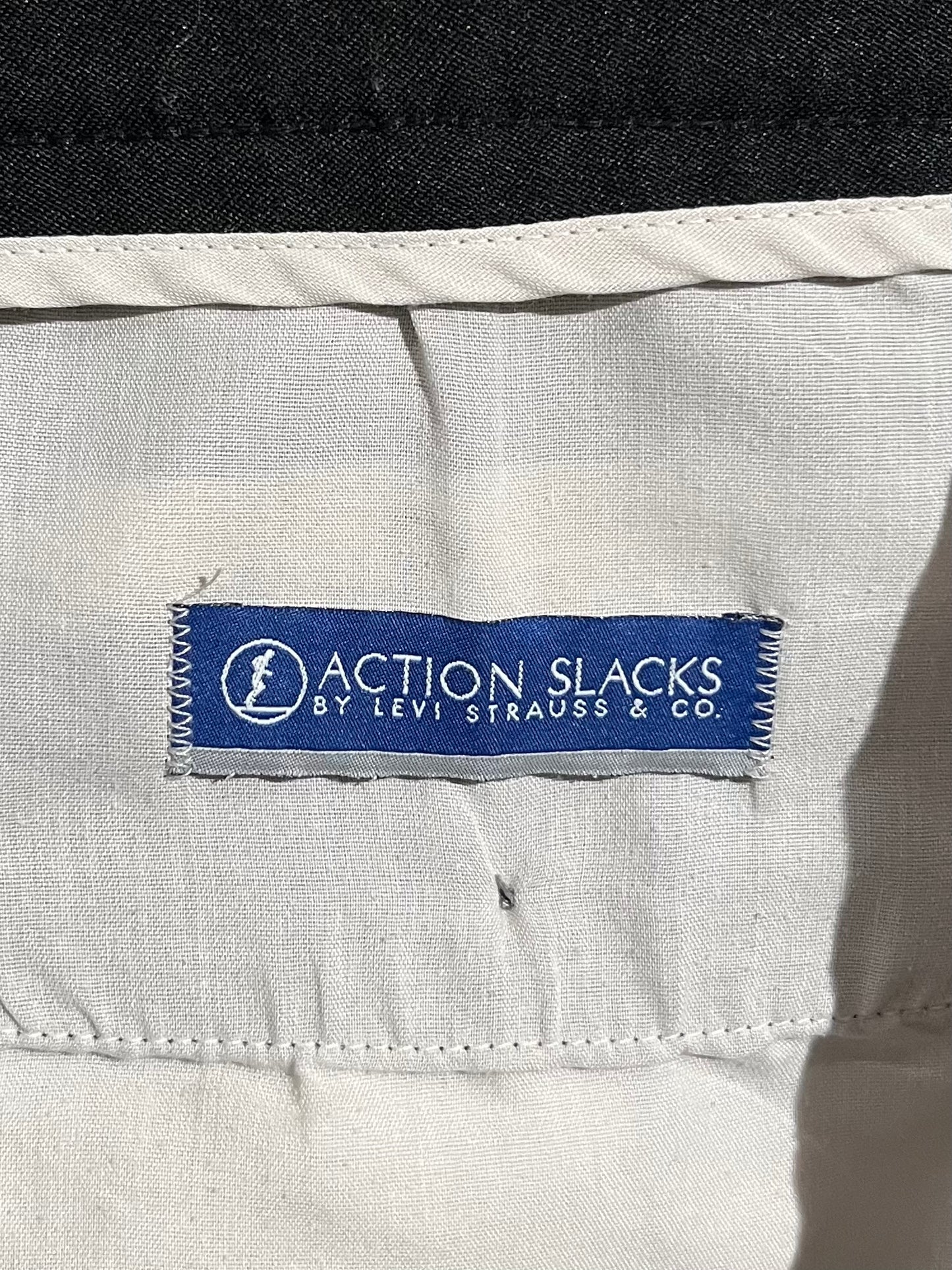90's Levi's action slacks