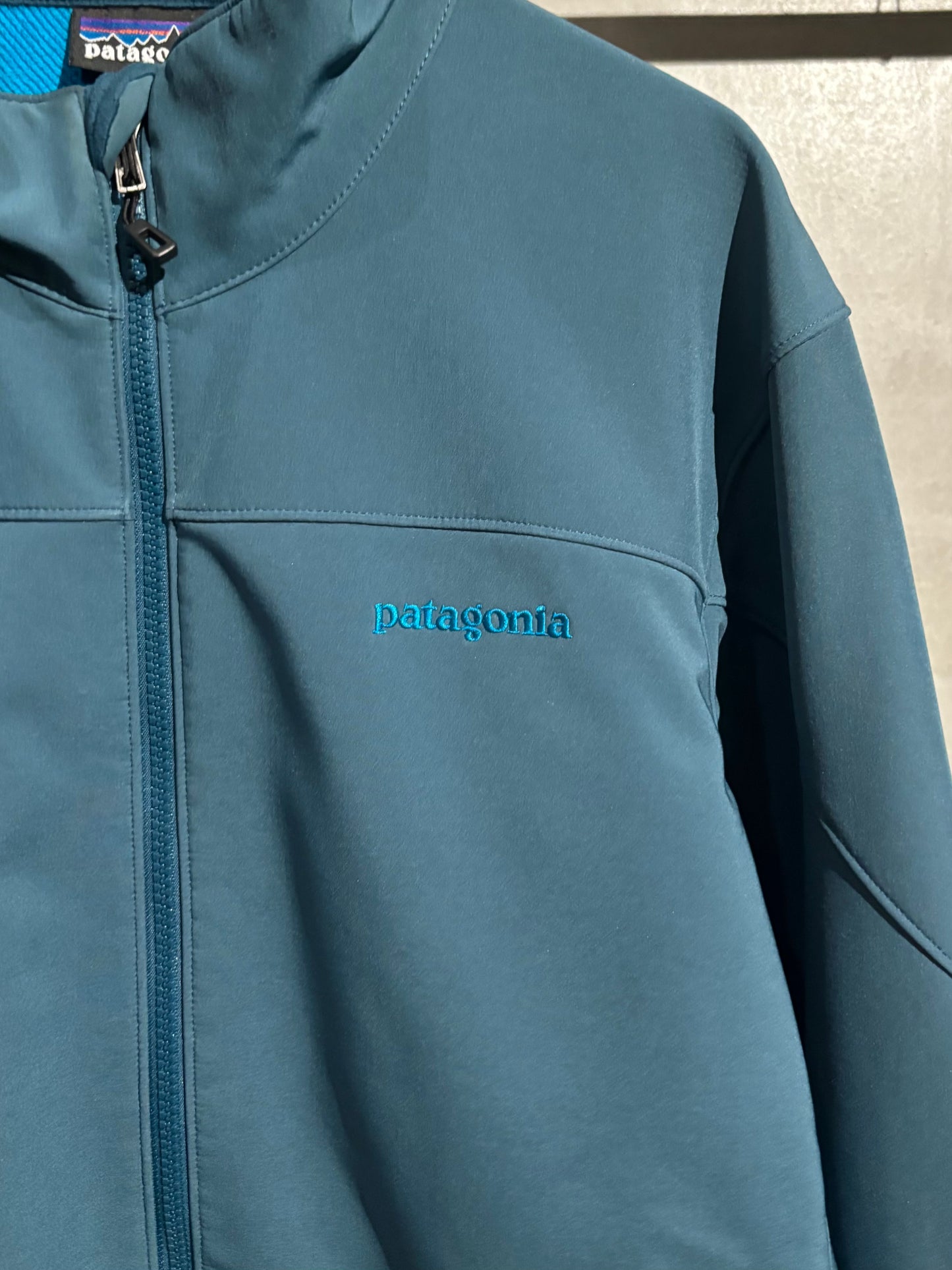00's patagonia softshell jacket