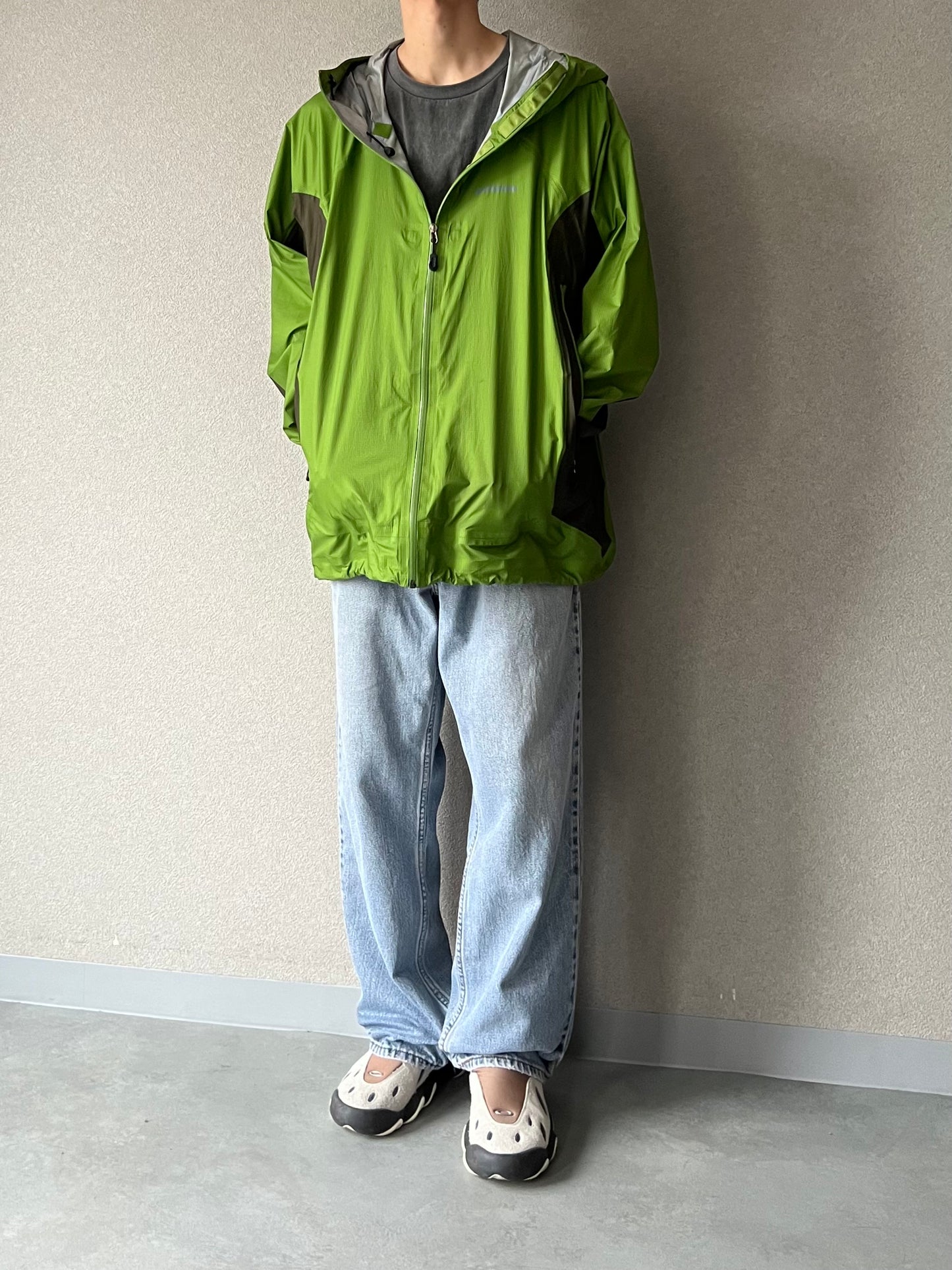 00's patagonia nylon jacket