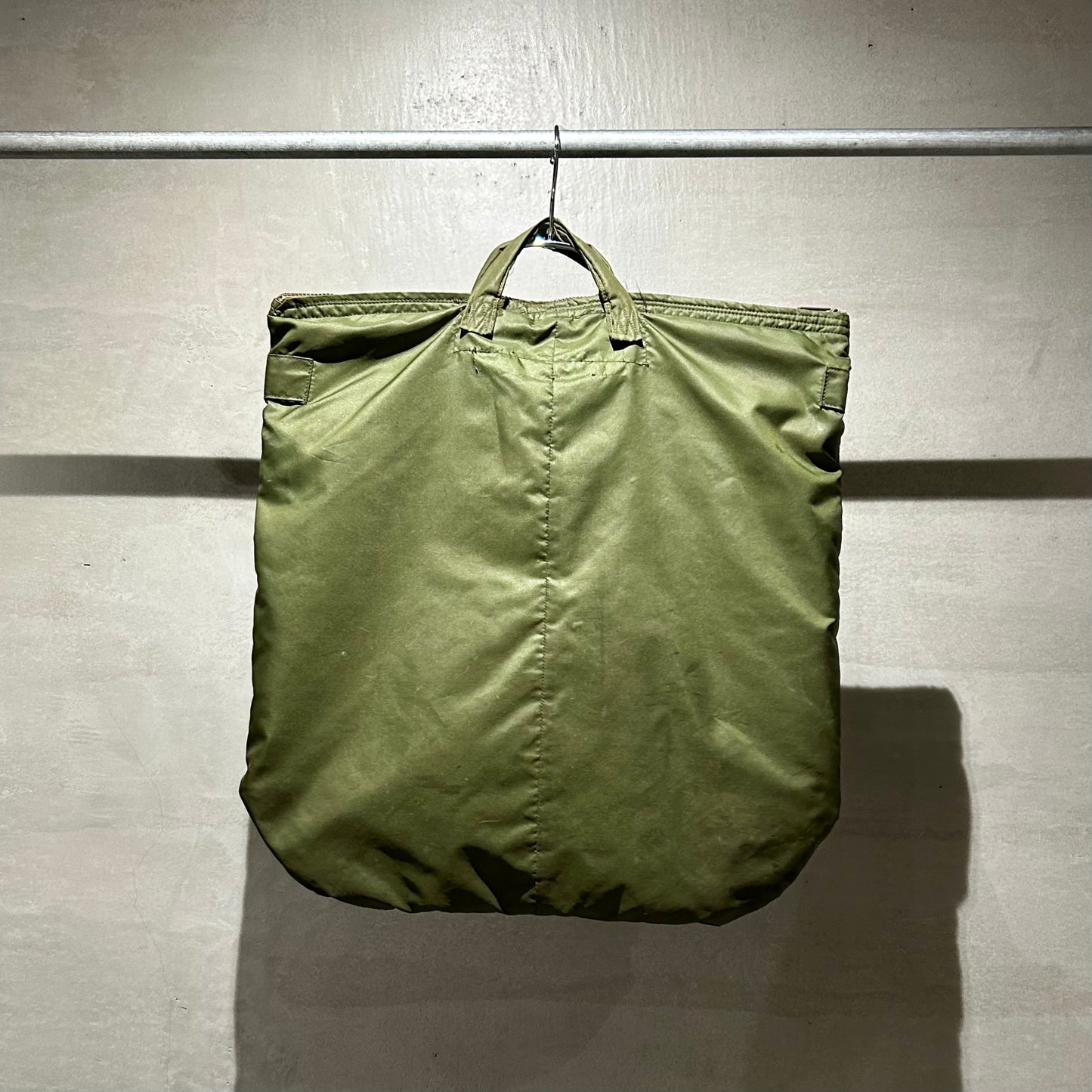 80’s U.S.army helmet bag