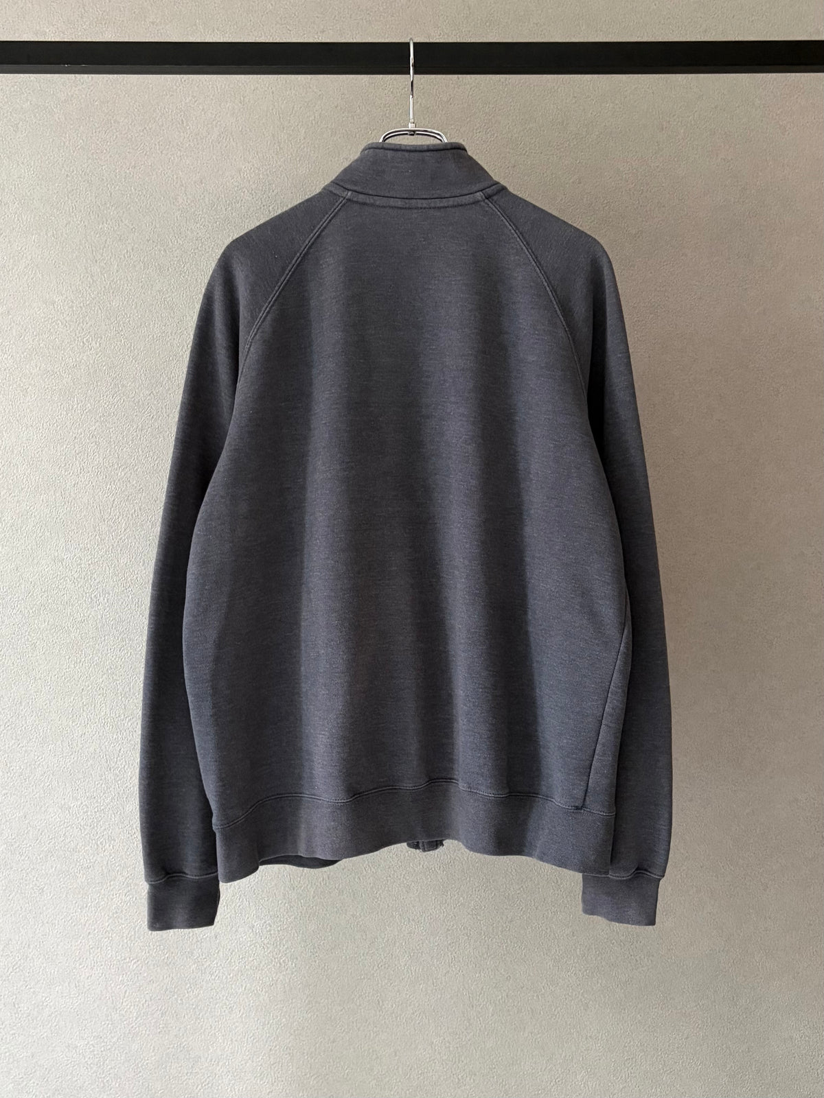 00's carhartt zip up sweater