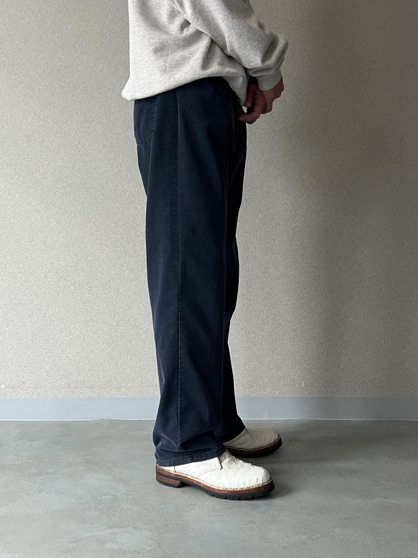80's Levi's 519 corduroy pants