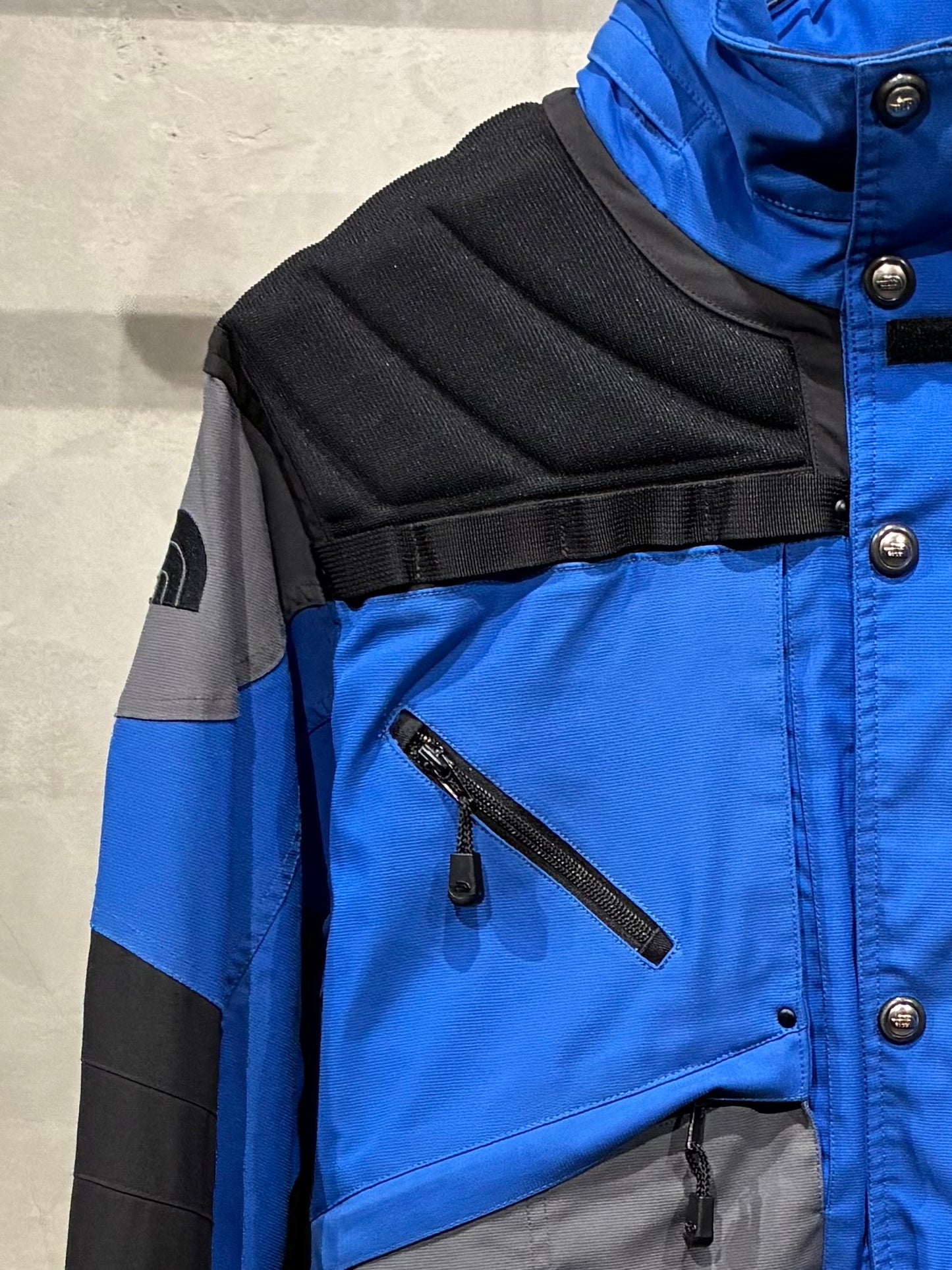 90's THE NORTH FACE nylon jacket "STEEP TECH"