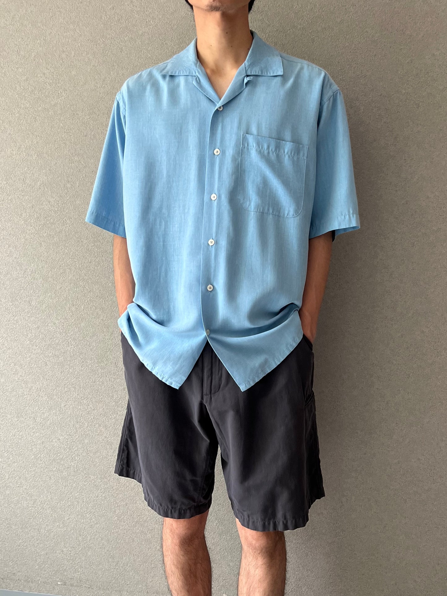 00's BUGATCHI open collar rayon  shirt