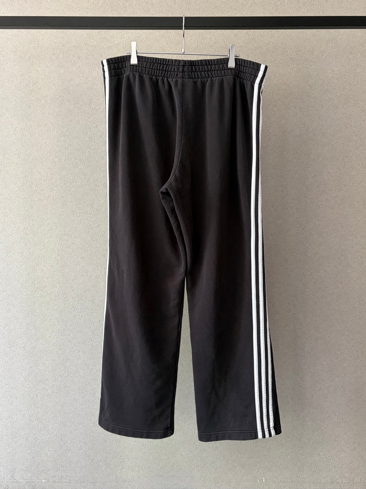 00's adidas sweat pants