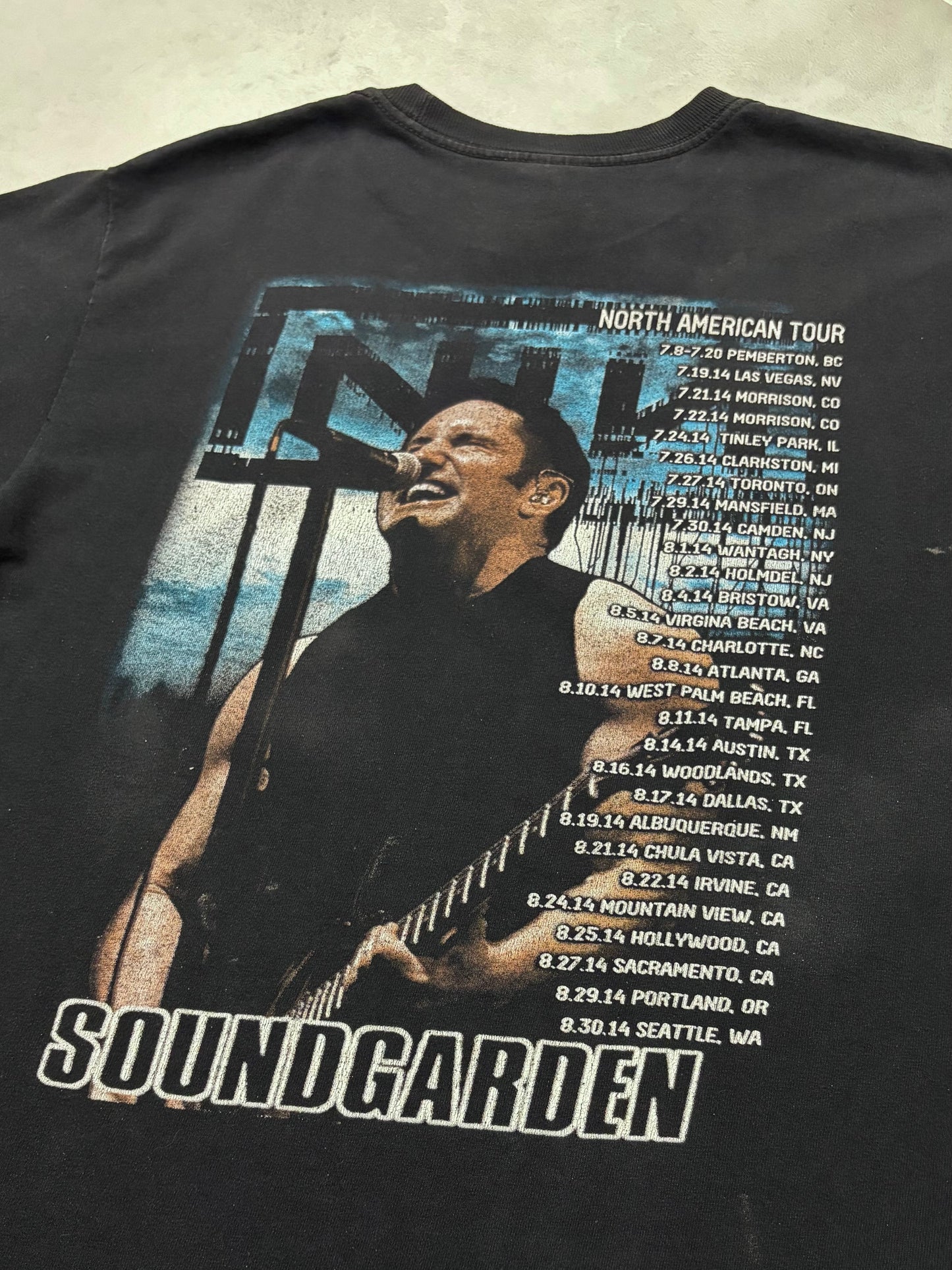 10's Nine Inch Nails X SOUNDGARDEN music t-shirt