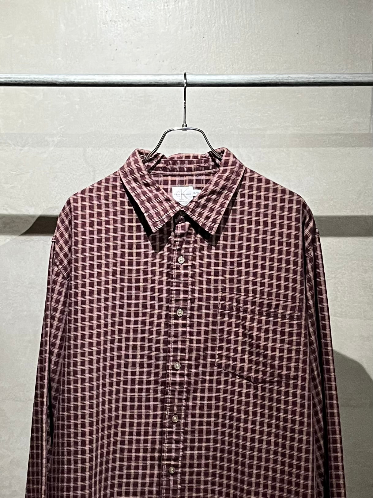 00's Calvin Klein shirt