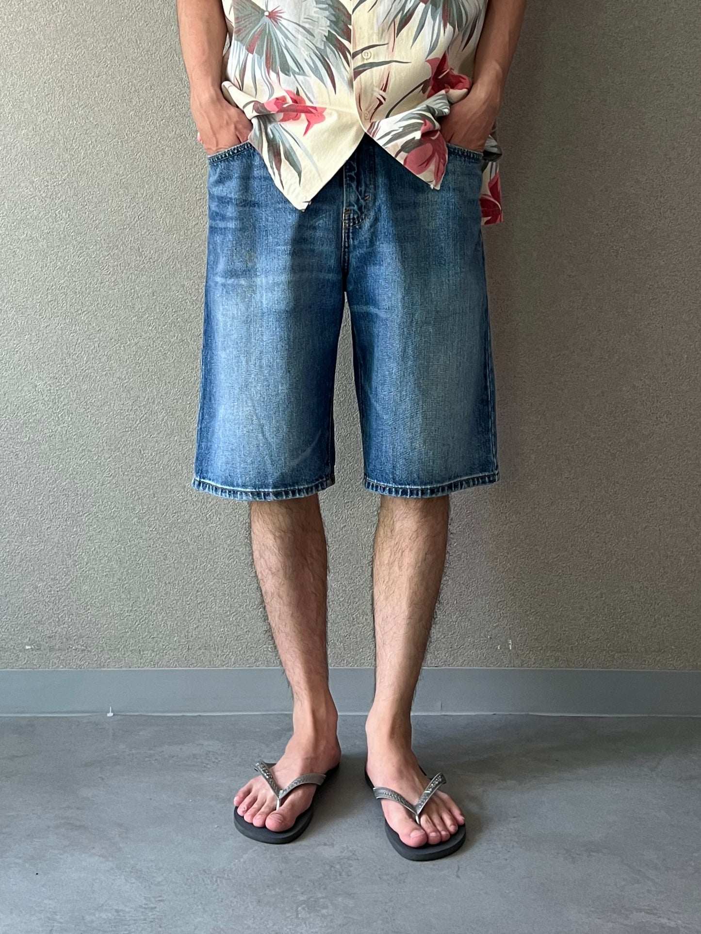 00's Levi's 569 denim shorts