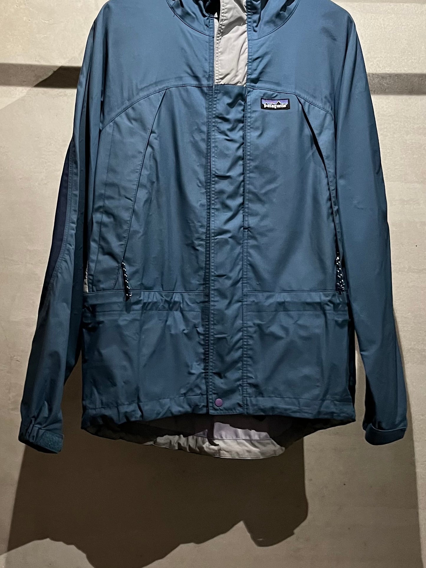 00's patagonia nylon jacket