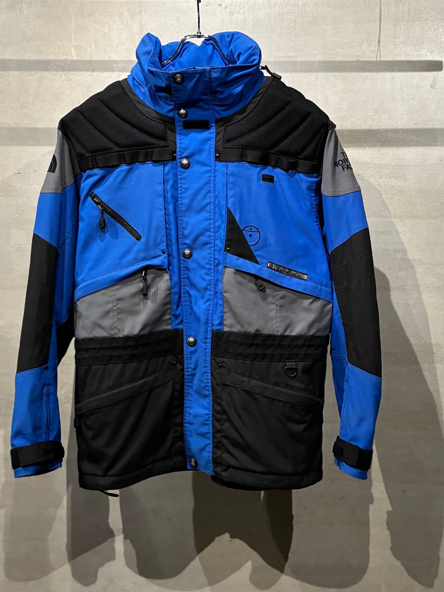 90's THE NORTH FACE nylon jacket "STEEP TECH"