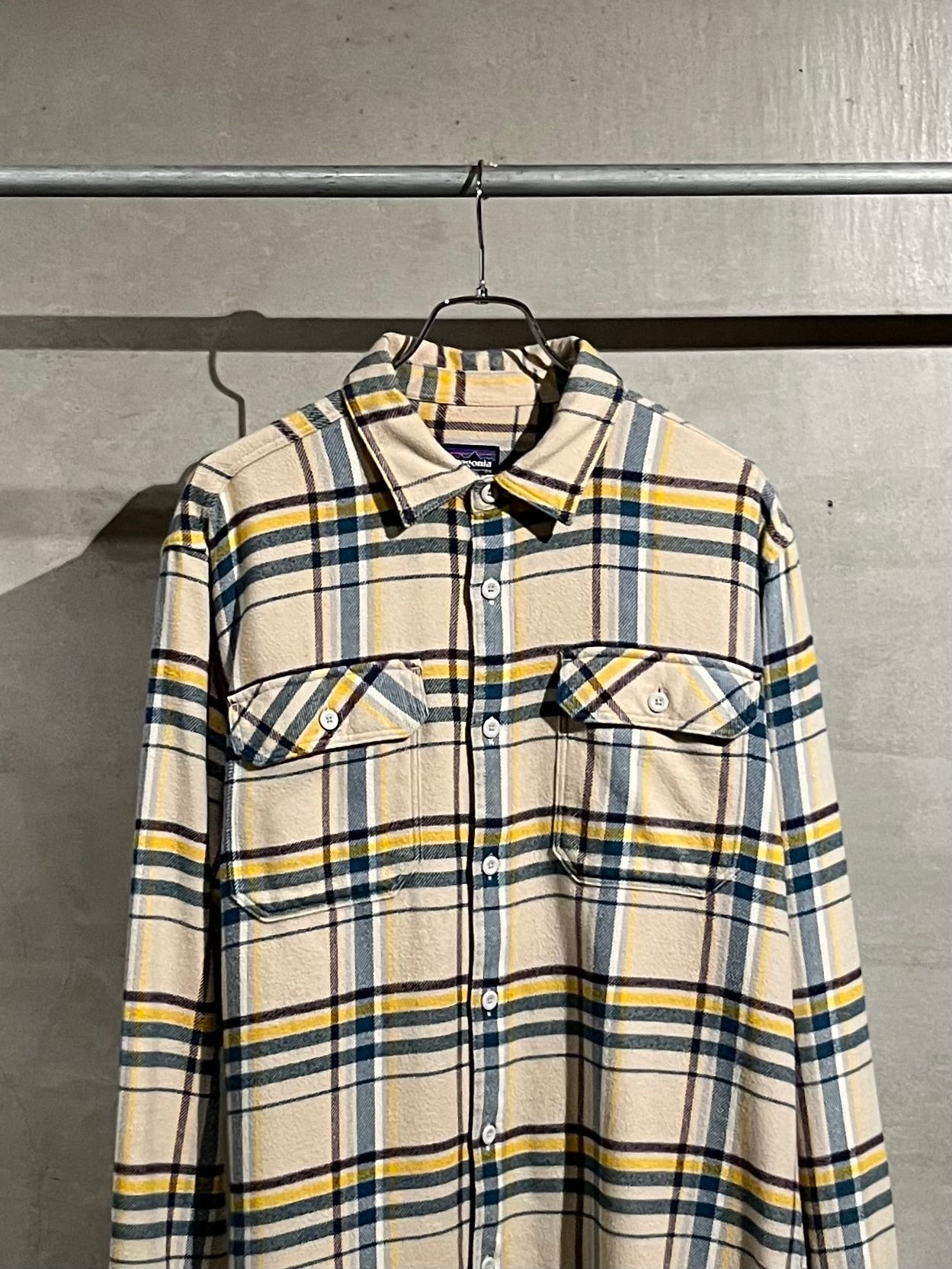 00's patagonia flannel shirt
