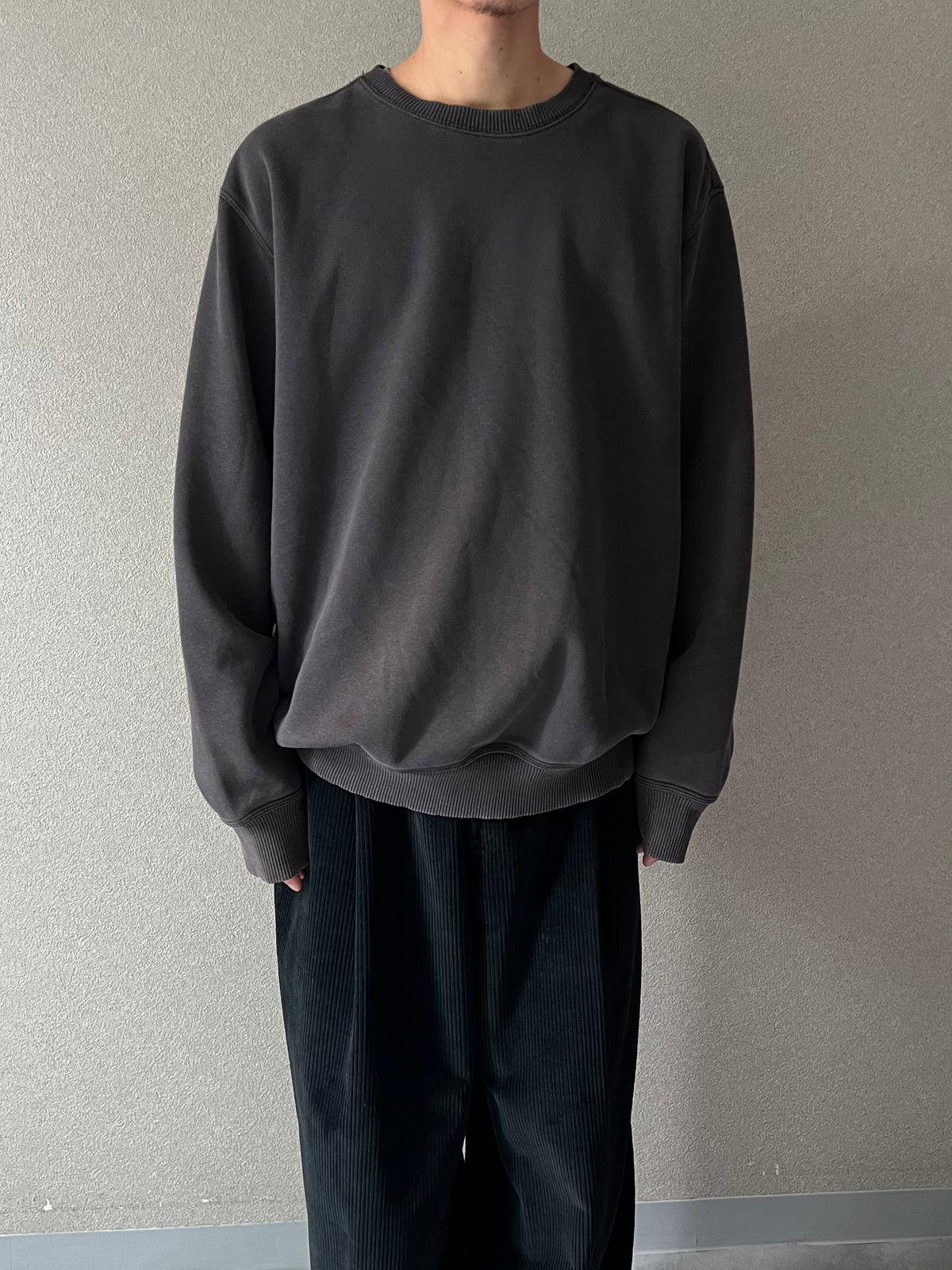 00's carhartt sweater