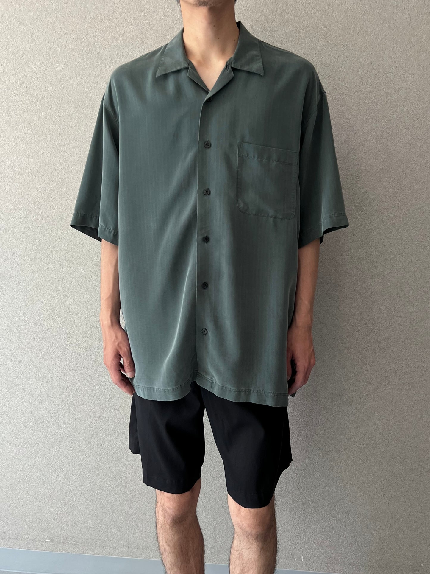 00's HAGGAR open collar rayon shirt