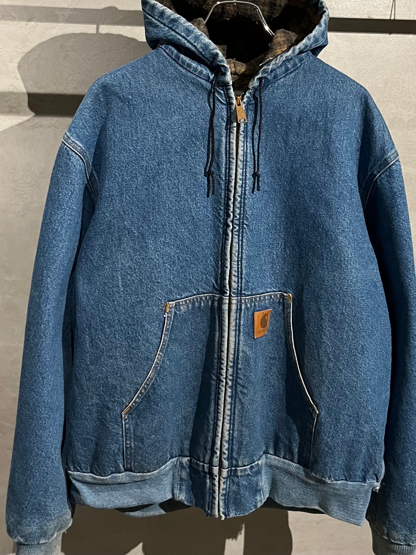 90's carhatt denim work jacket