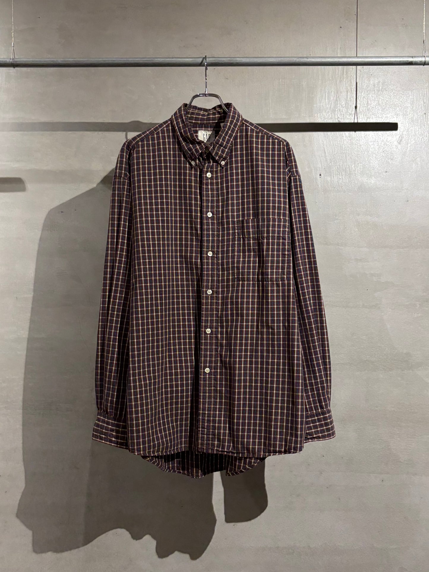 00's GAP BD shirt
