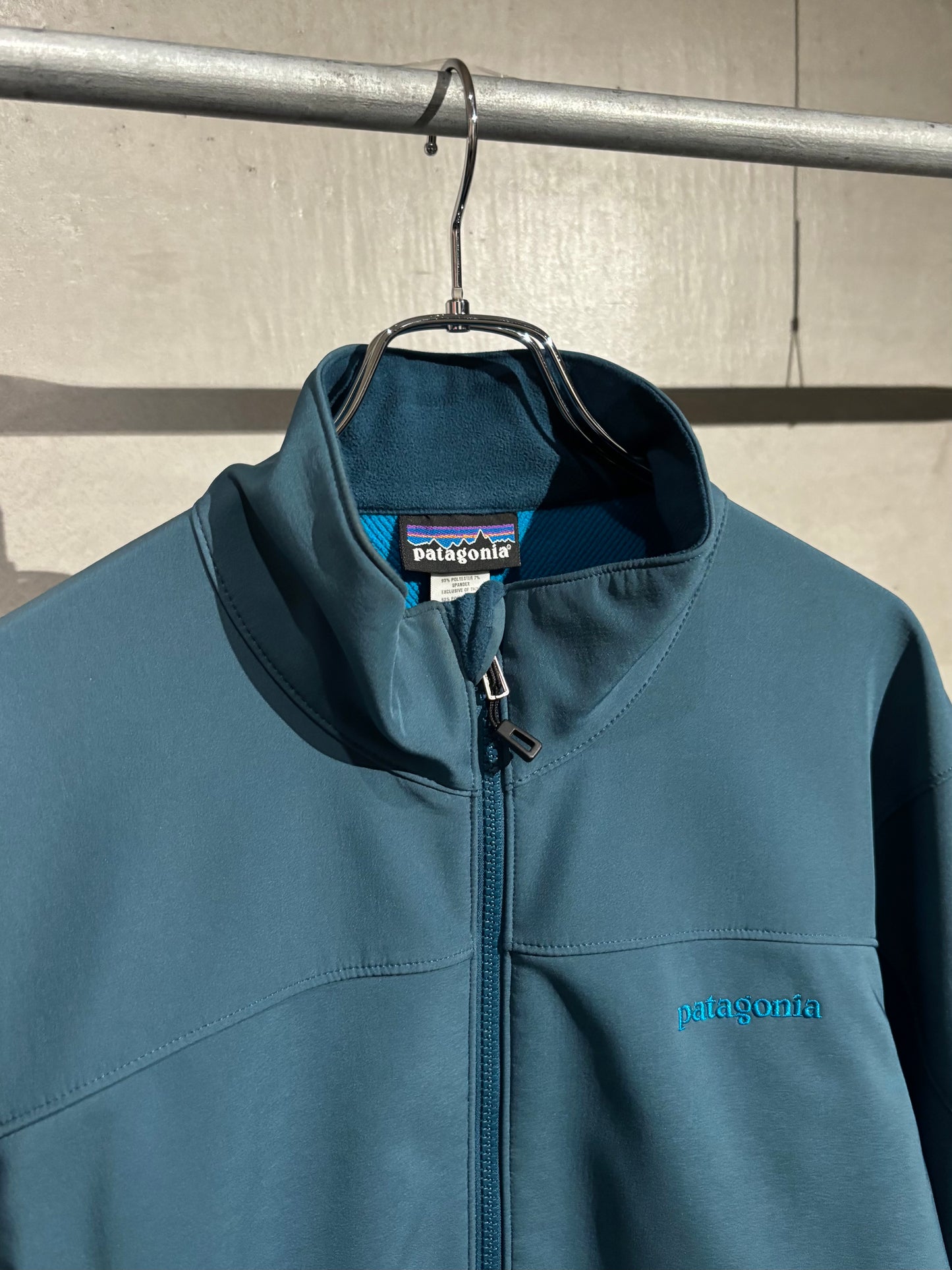 00's patagonia softshell jacket